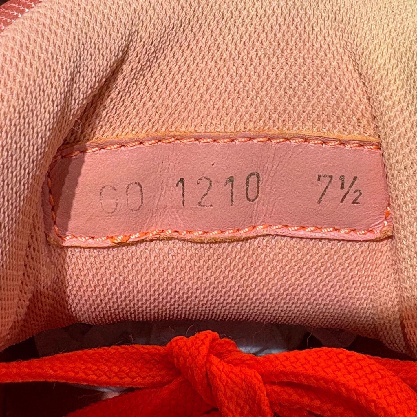 Louis Vuitton LV Trainer Orange UK7.5/41.5 Size US 8.5 / EU 41-42 - 8 Thumbnail