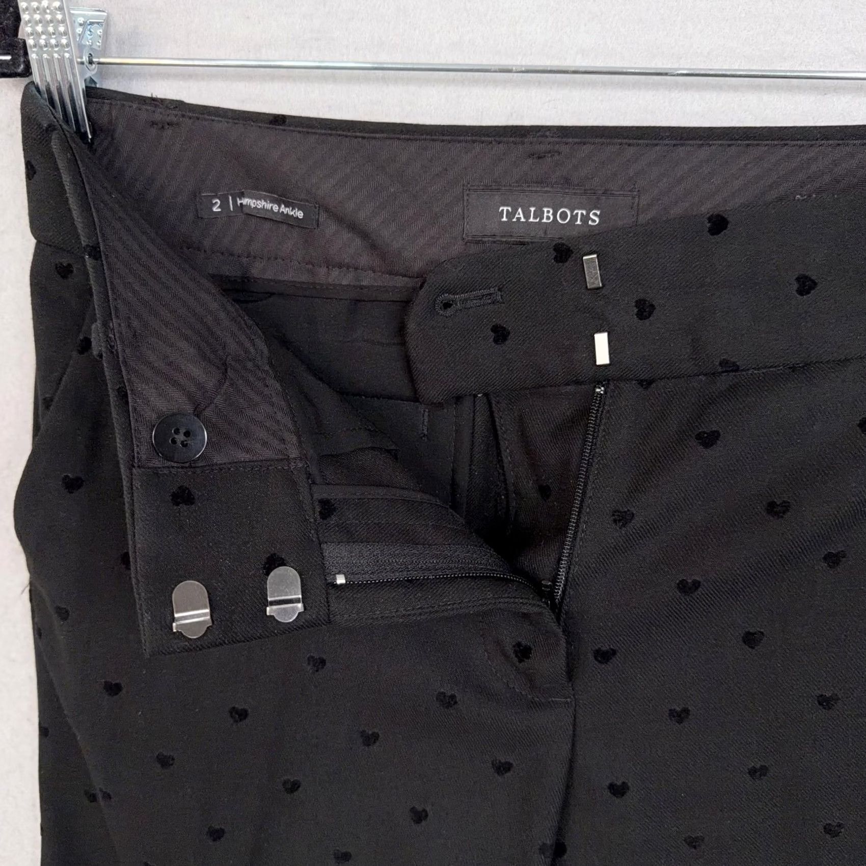 Talbots Talbots Pants Womens 2 Black Hampshire Ankle Heart Print Tapered Twill Stretch Size 26" / US 2 / IT 38 - 5 Thumbnail