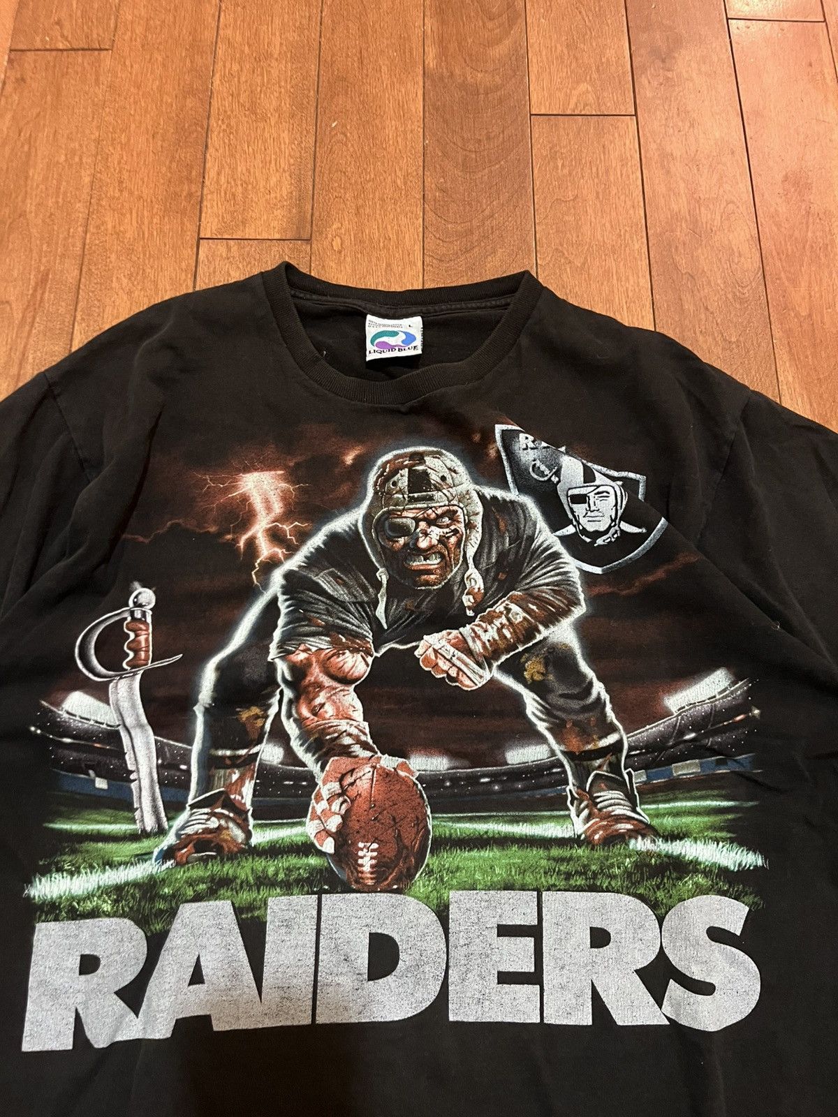 Liquid Blue Vintage liquid blue nfl raiders shirt Size US L / EU 52-54 / 3 - 1 Thumbnail