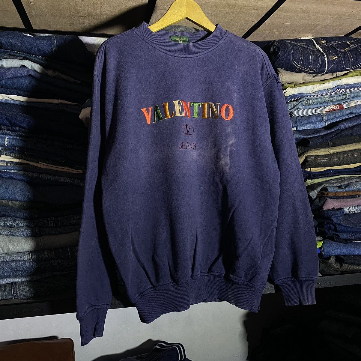 Valentino Vintage Valentino Distressed Sunfaded Sweatershirt Size US M / EU 48-50 / 2 - 3 Thumbnail
