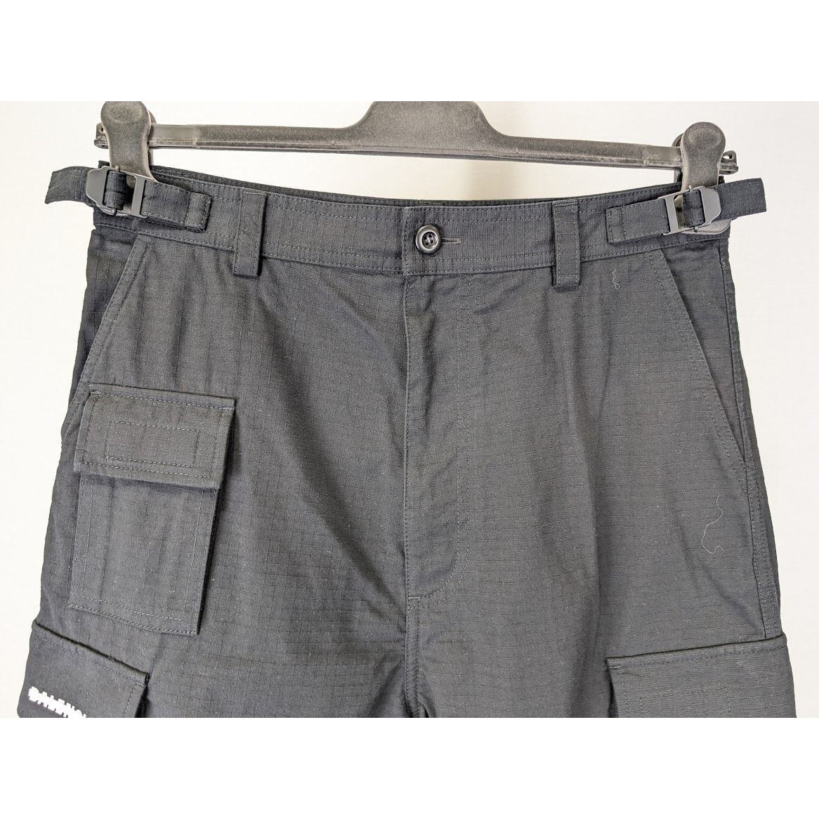 Balenciaga o1rshd1 Cotton Ripstop Gamer Shorts in Black Size US 28 / EU 44 - 9 Thumbnail