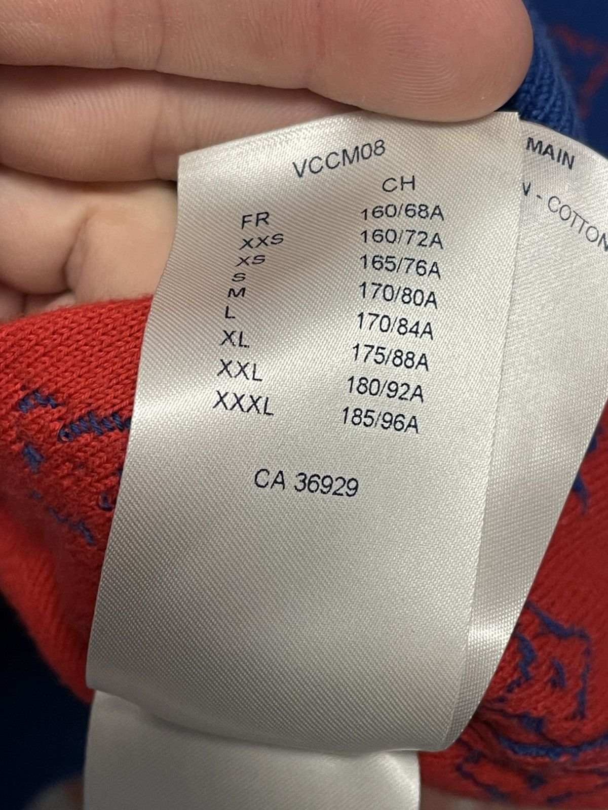 Louis Vuitton Size S - Louis Vuitton Gradient Monogram Sweater Very Clean! Size US S / EU 44-46 / 1 - 10 Thumbnail