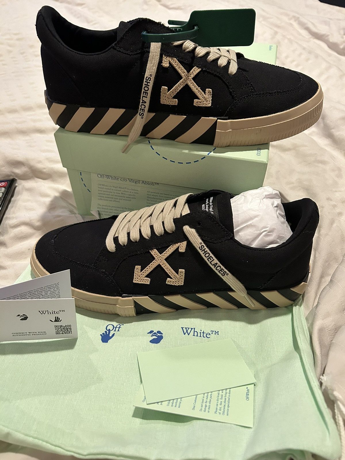 Off-White Virgil Abloh Low Vulcanized Black White Canvas Sneakers EU 42 US  8.5