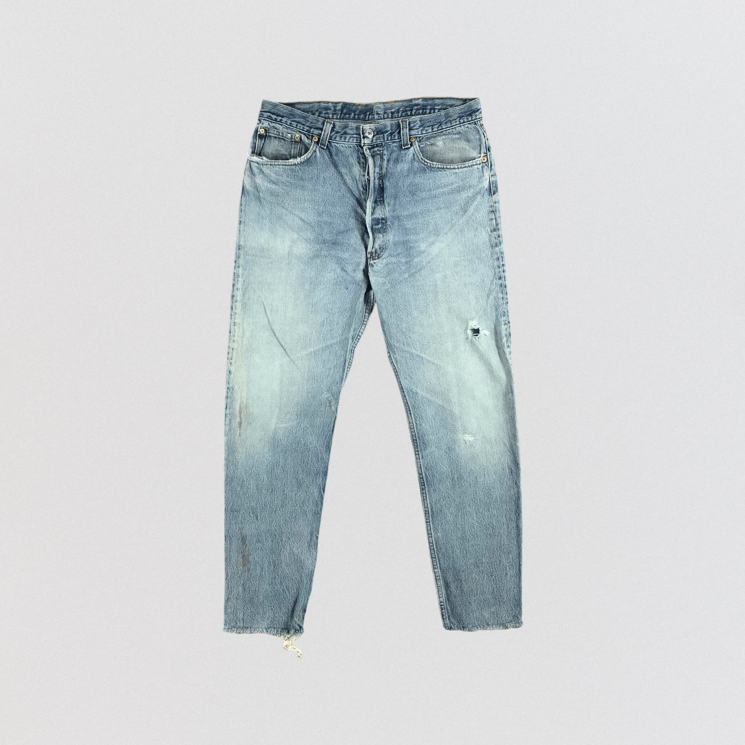 Levi's Vintage 90s Blue Wash Levis 501 Jeans-JM2239 Size US 35 - 1 Thumbnail