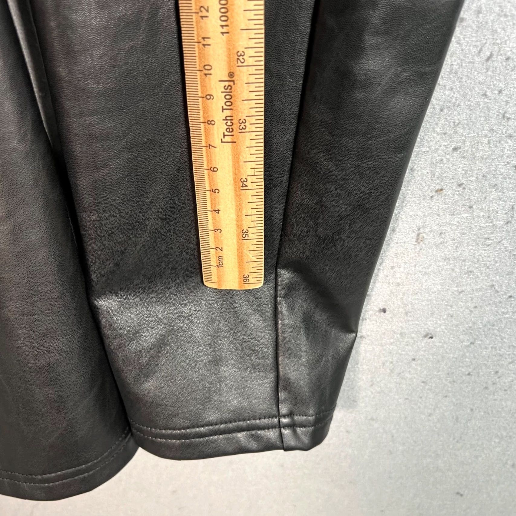 Calzedonia Calzedonia Womens XL Black Faux Leather High-Waisted Skinny Pants NEW! Calzedonia Womens XL Black Faux Leather High-Waisted Skinny Pants NEW! Size 40" / US 18 - 7 Thumbnail