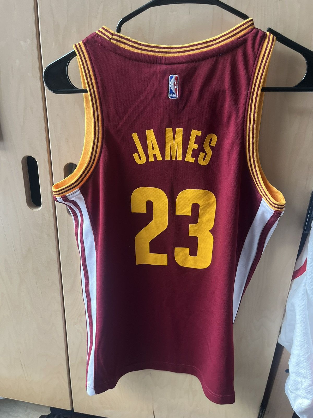 Adidas Cavs Jersey Size M / US 6-8 / IT 42-44 - 1 Thumbnail