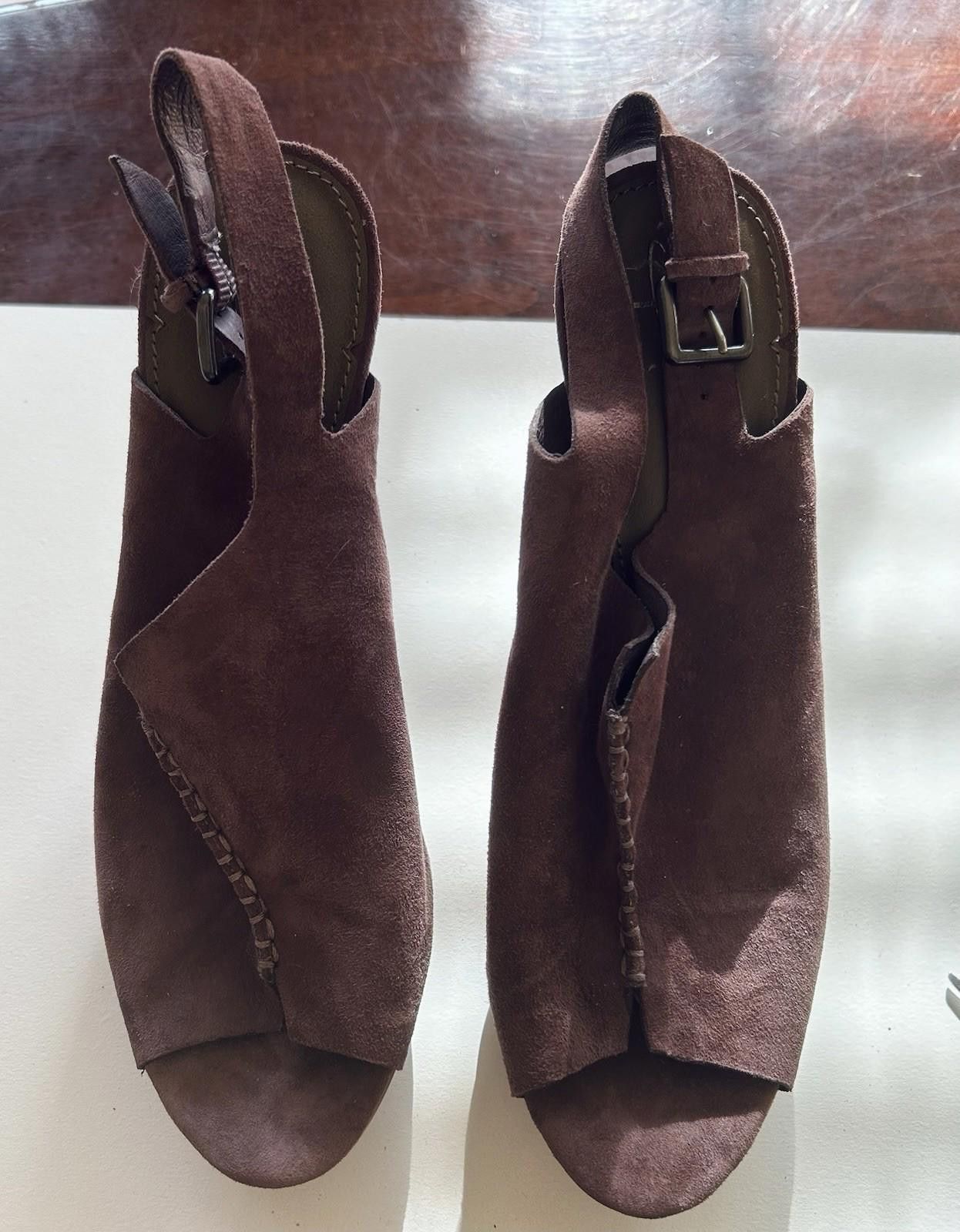 Other B Makowsky Isla Plum Suede Leather Slingback Cone Heel Sz8.5 Size US 8.5 / IT 38.5 - 3 Thumbnail