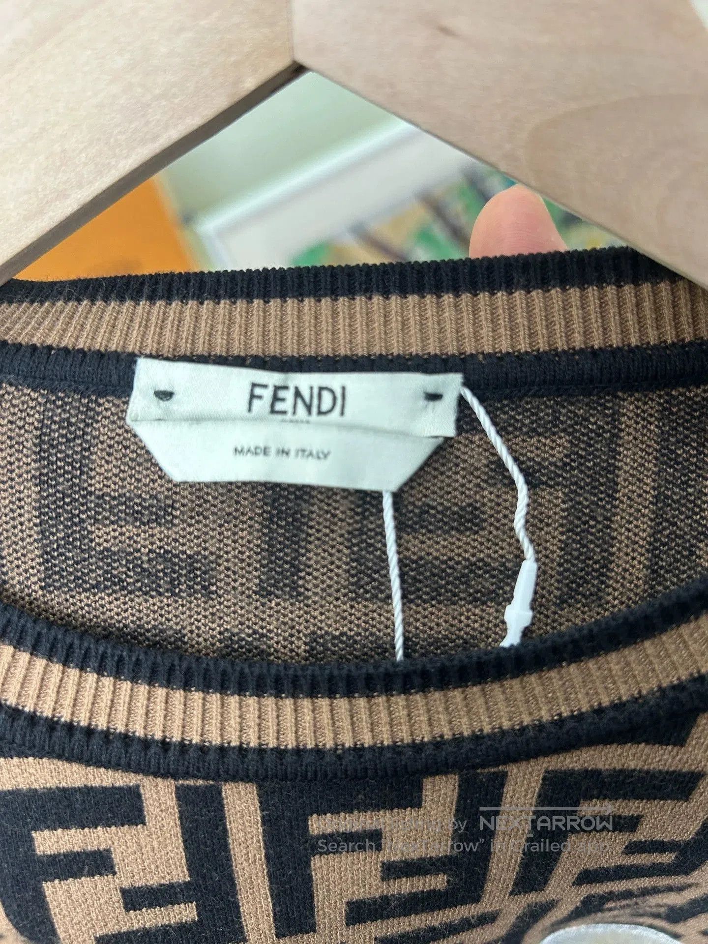 Fendi fendi logo knit sweater in excellent condition. Size US M / EU 48-50 / 2 - 3 Thumbnail