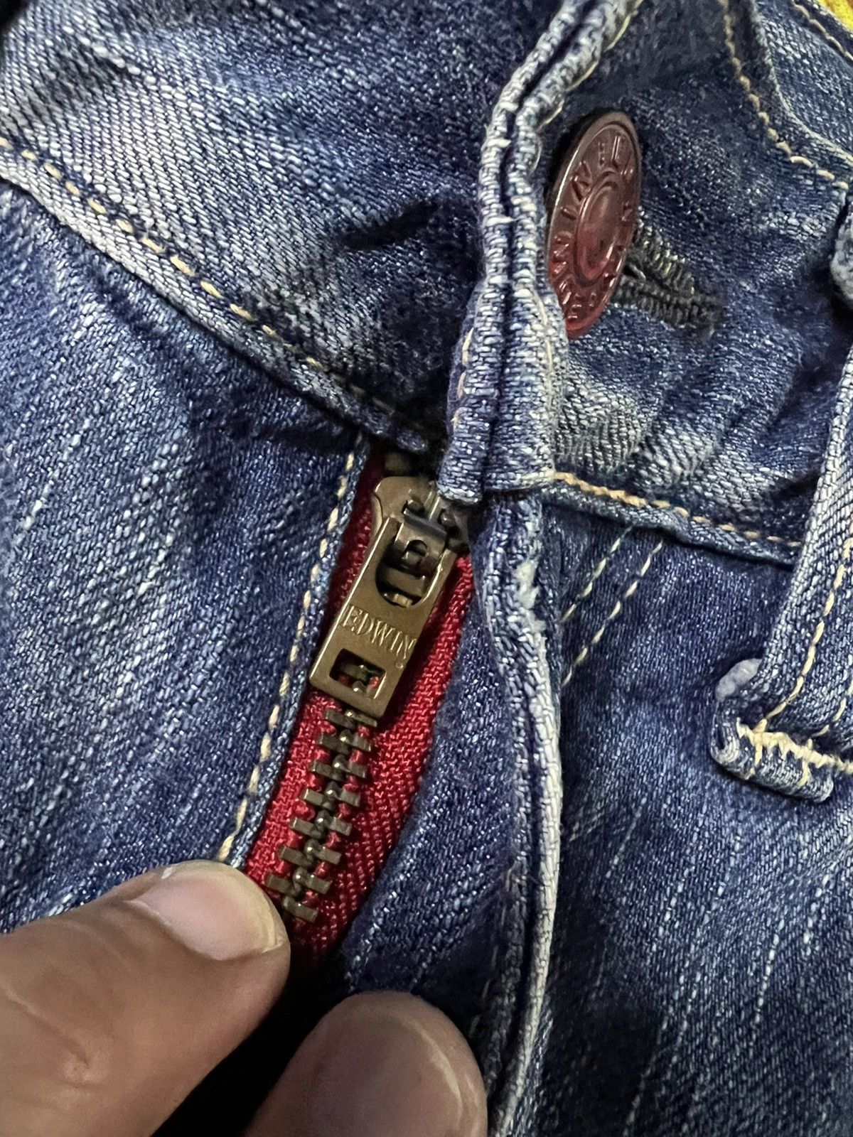 Edwin × Japanese Brand VTG EDWIN 503 BLUE TRIP SPLATTER DISTRESSED JEANS Size US 31 - 13 Thumbnail