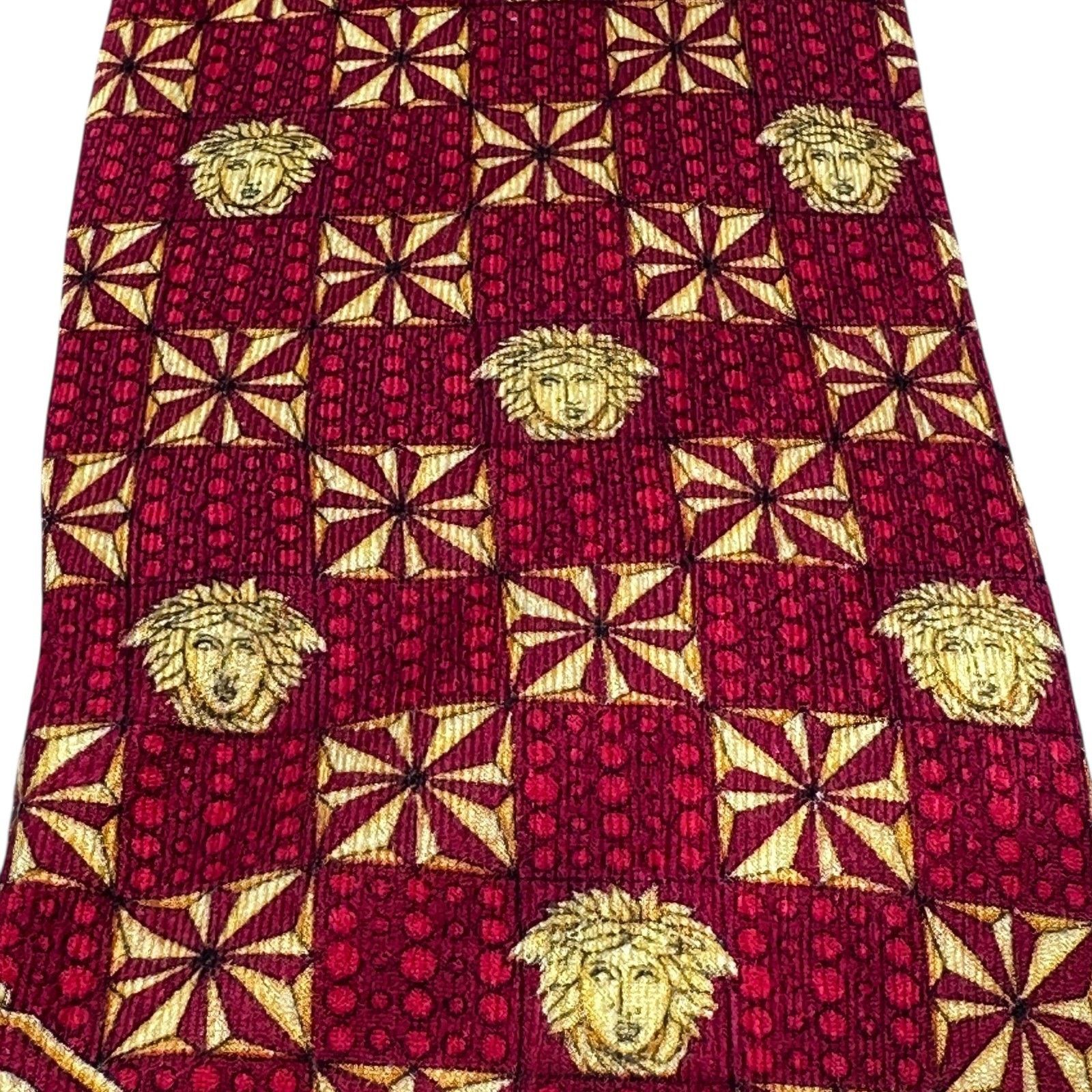 Versace Vintage Gianni Versace Silk Neck Tie Red Gold 3.5” X 58” Size ONE SIZE - 4 Thumbnail