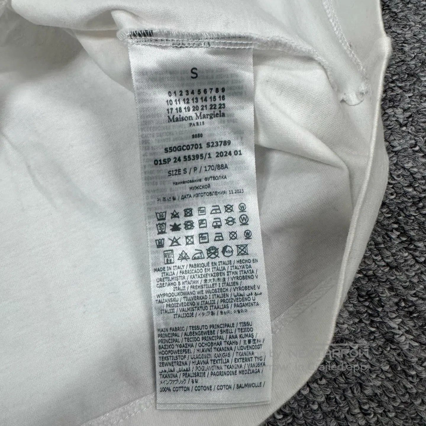 Maison Margiela Maison Margiela Letter Short-Sleeved T-shirt| Size US S / EU 44-46 / 1 - 6 Thumbnail