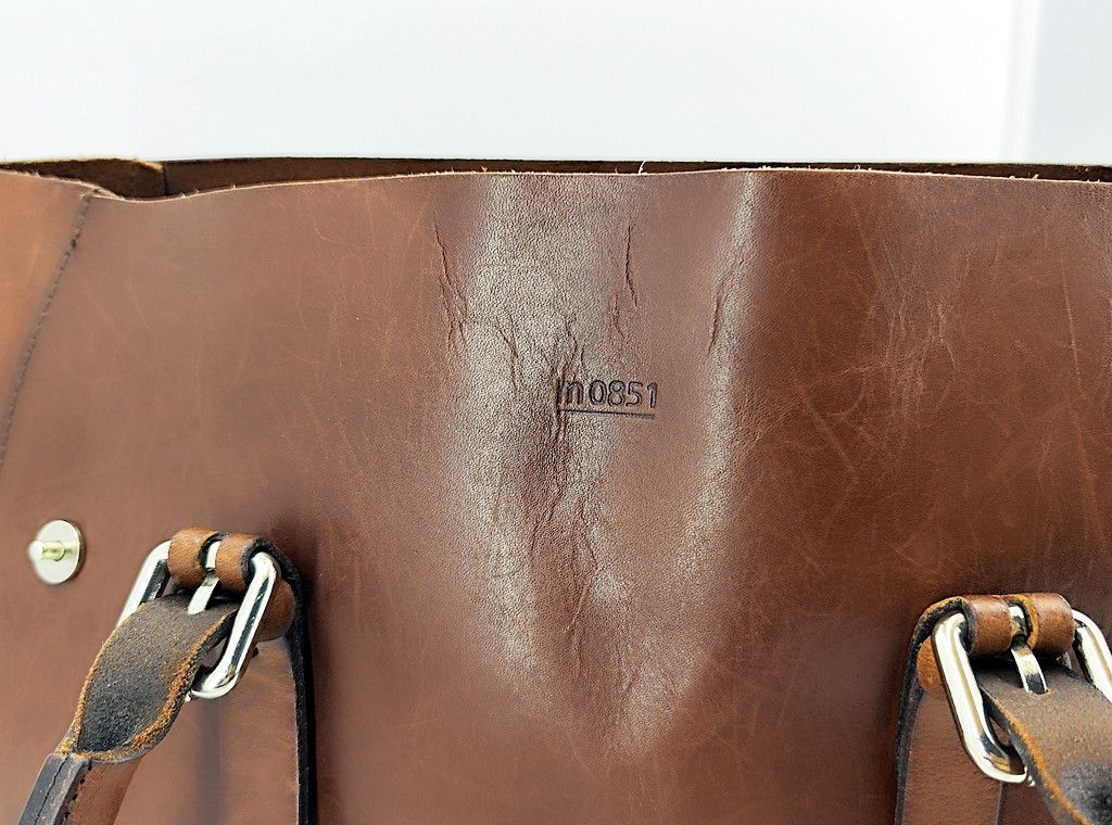 M0851 M0851 matador signature full leather tote bag shaped flap Size ONE SIZE - 6 Thumbnail
