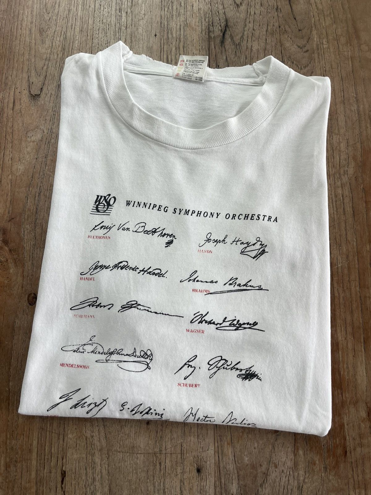 Vintage Winnipeg Symphony Orchestra legend Sign 90’s Tshirt