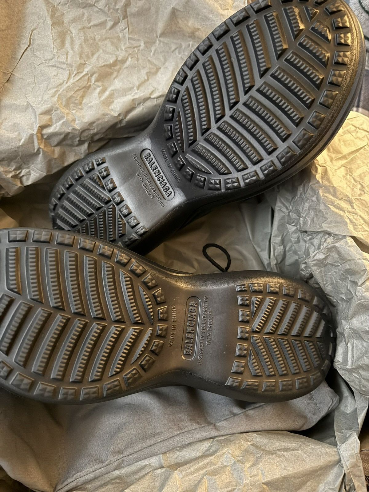 Balenciaga × Crocs Balenciaga Crocs Platform Mules Men’s 45 Size US 12 / EU 45 - 2 Thumbnail