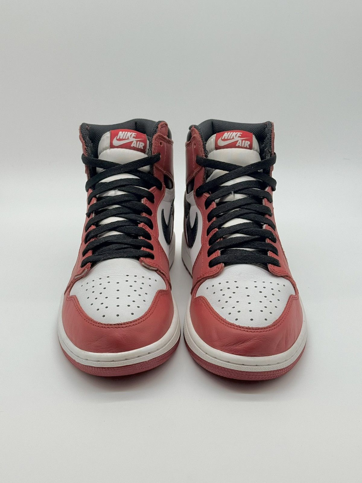 Jordan Brand Size 10.5 - Jordan 1 Retro OG High Chicago (2015) Size US 10.5 / EU 43-44 - 4 Thumbnail