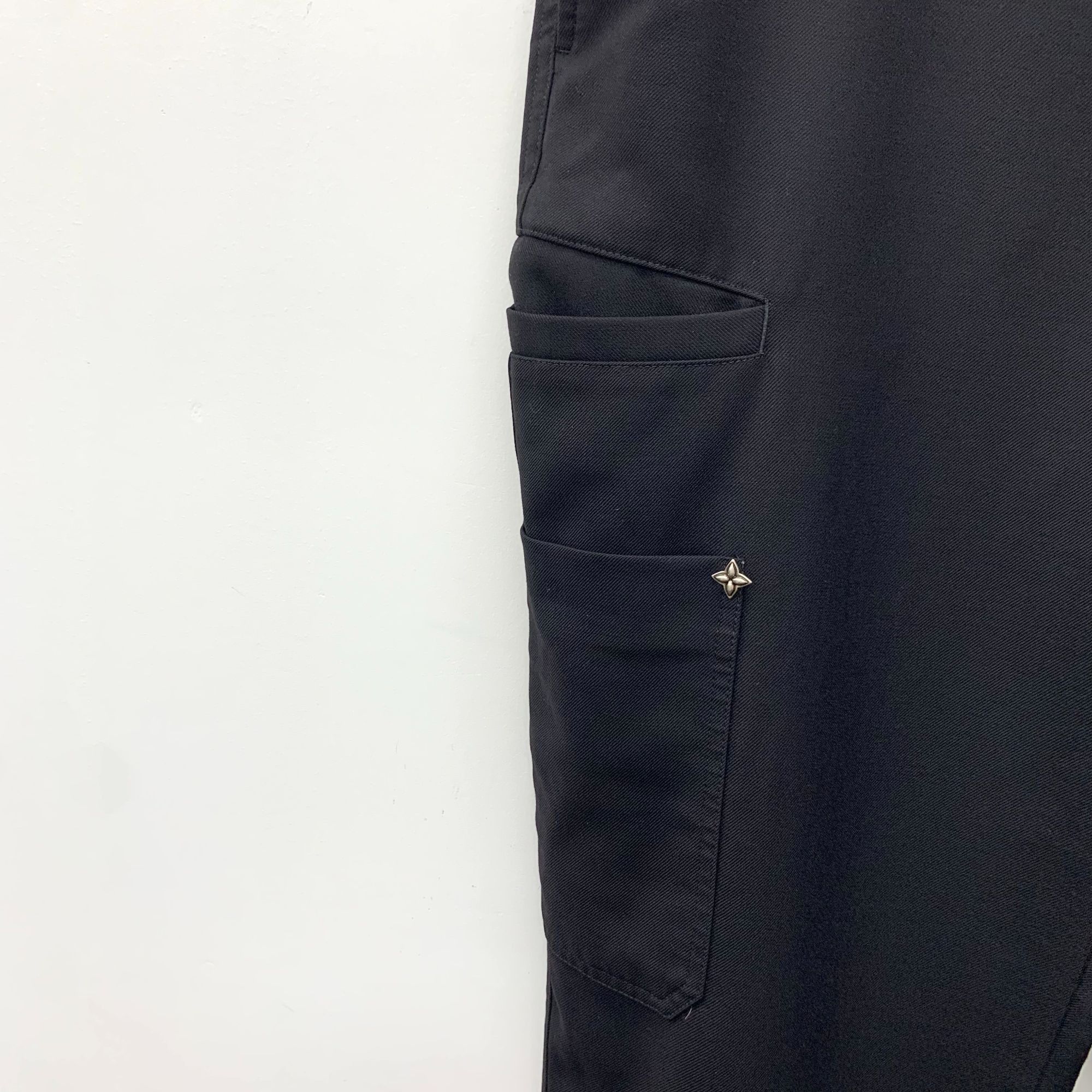 Louis Vuitton LOUIS VUITTON Black Wool Cargo Pants Size 52 Italian Made De Size US 36 / EU 52 - 6 Thumbnail