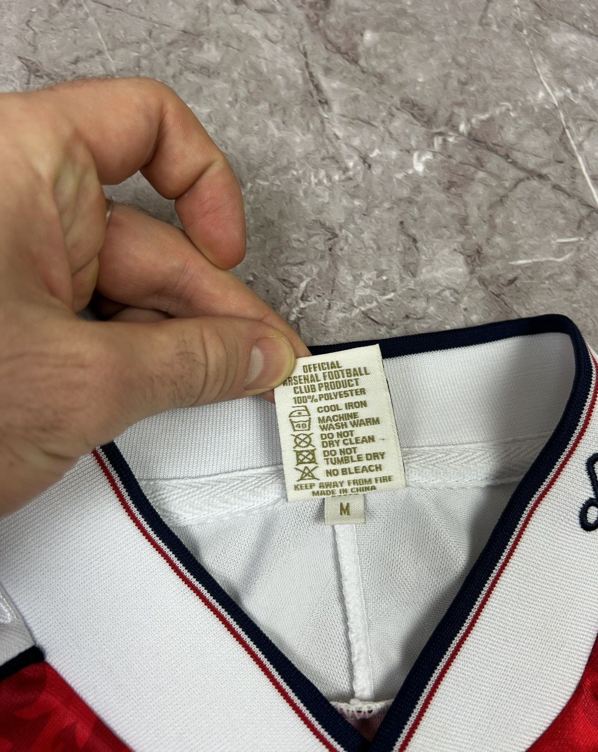 Vintage ARSENAL LONDON 1990 1992 FOOTBALL SOCCER JERSEY SCORE DRAW Size US M / EU 48-50 / 2 - 7 Thumbnail