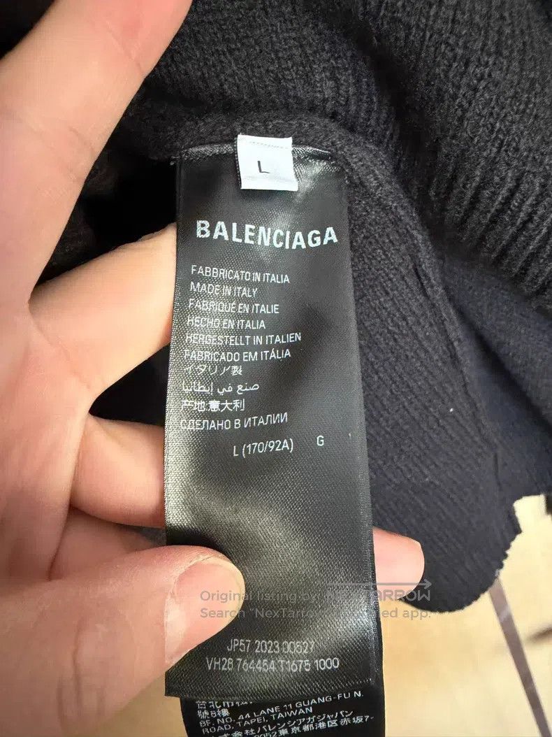 Balenciaga Balenciaga Solid color round neck long-sleeved knitted swe Size US L / EU 52-54 / 3 - 4 Thumbnail