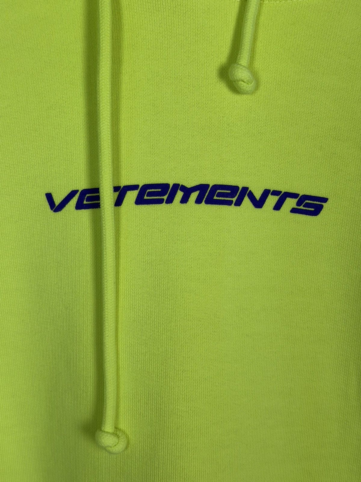 Vetements *RARE* VETEMENTS RUN TAPE LOGO OVERSIZED SWEATER HOODIE Size US M / EU 48-50 / 2 - 4 Thumbnail