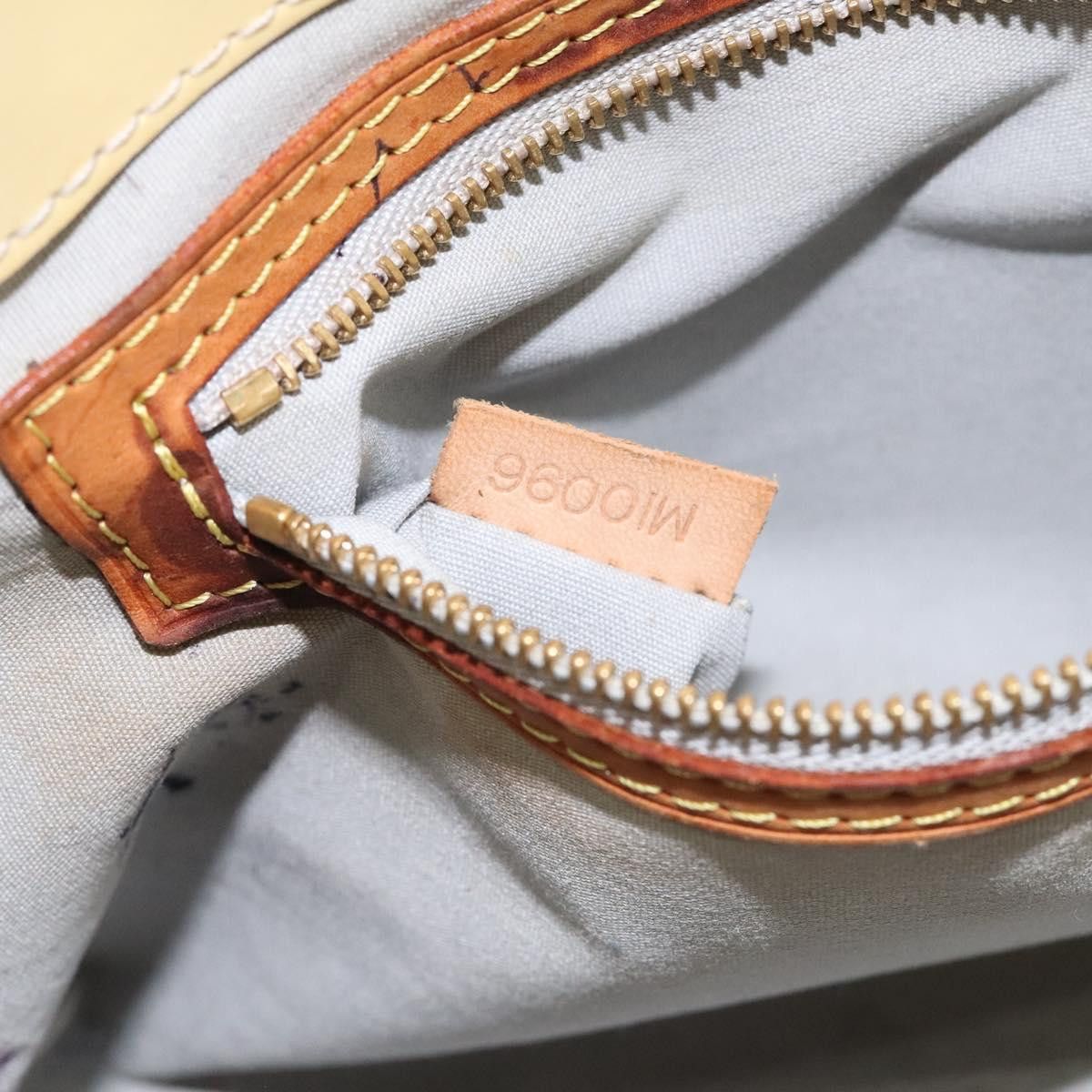 Louis Vuitton LOUIS VUITTON Monogram Vernis Reade PM Hand Bag Perle M91336 Size ONE SIZE - 12 Thumbnail