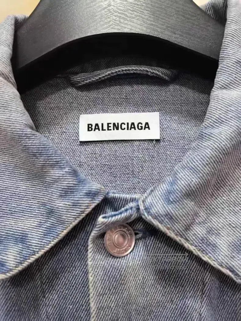 Balenciaga Balenciaga Light Washed Diamond Letter Embroidered Denim J Size XXS / US 00 / IT 34 - 2 Thumbnail