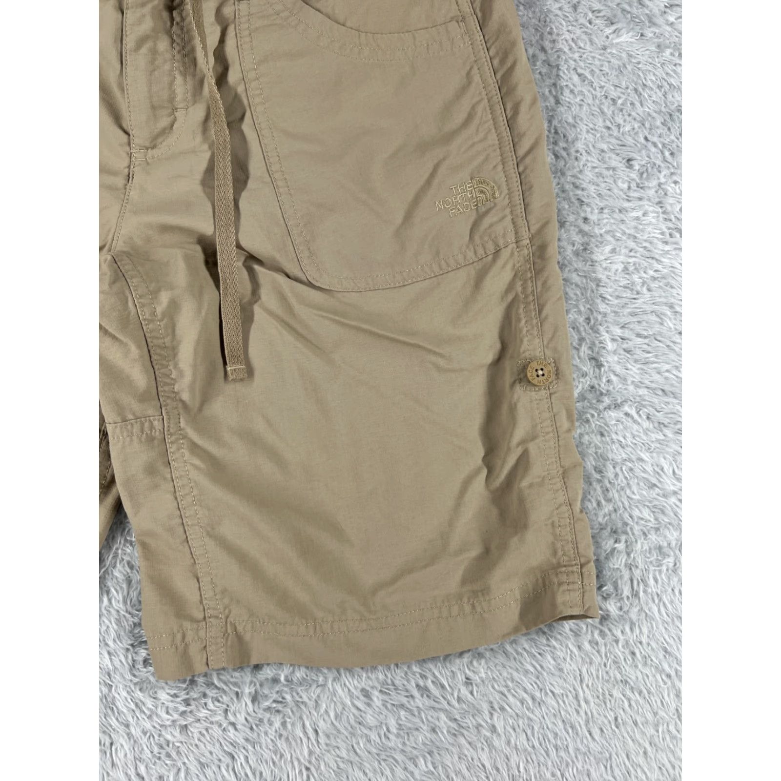 The North Face The North Face Shorts Women 6 Beige 100% Nylon Drawstring Hiking Camping 28x10 Size 28" / US 6 / IT 42 - 2 Thumbnail