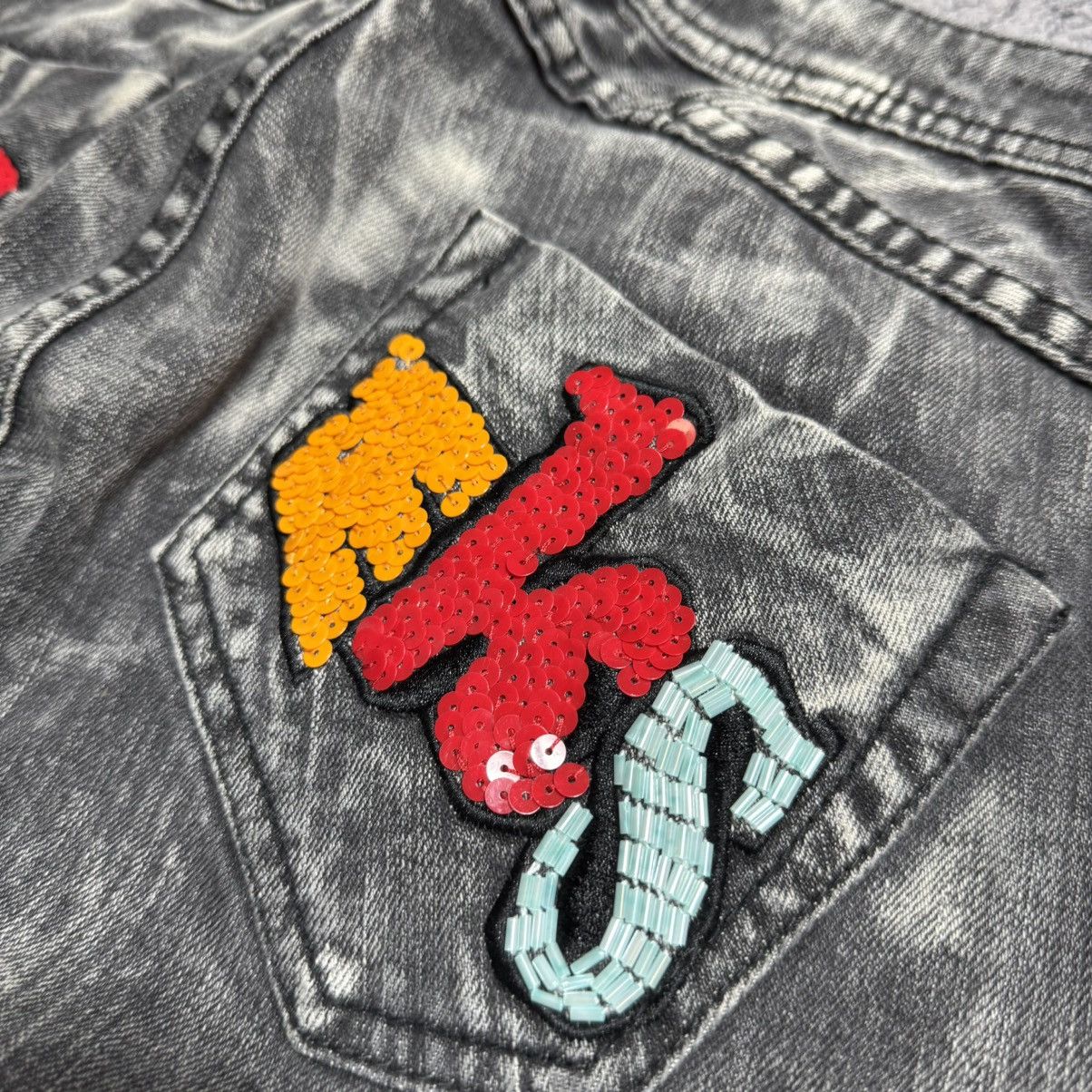 Vintage NEW Akademiks Vintage Big Logo Jeans Size US 28 / EU 44 - 9 Thumbnail