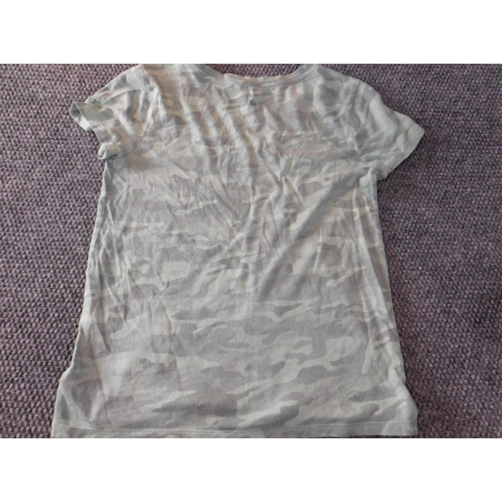 Gap Gap Shirt Women's M Green Camo Top Tee Casual Blouse Denim Cotton V-Neck Pullover Long Sleeve Cap Accent Button Regular fit - Mens? (End with Womens) Size M / US 6-8 / IT 42-44 - 7 Thumbnail