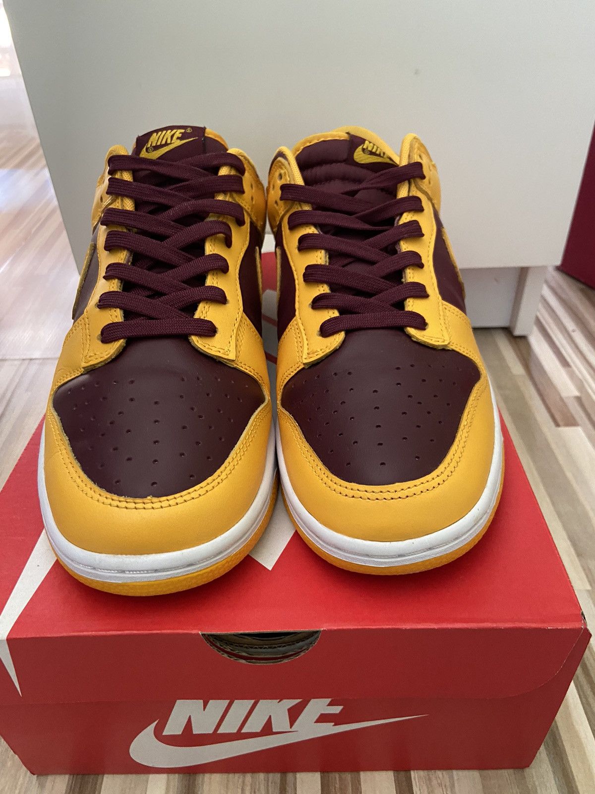 Nike Nike Dunk Low Retro University Gold Size US 10 / EU 43 - 2 Thumbnail