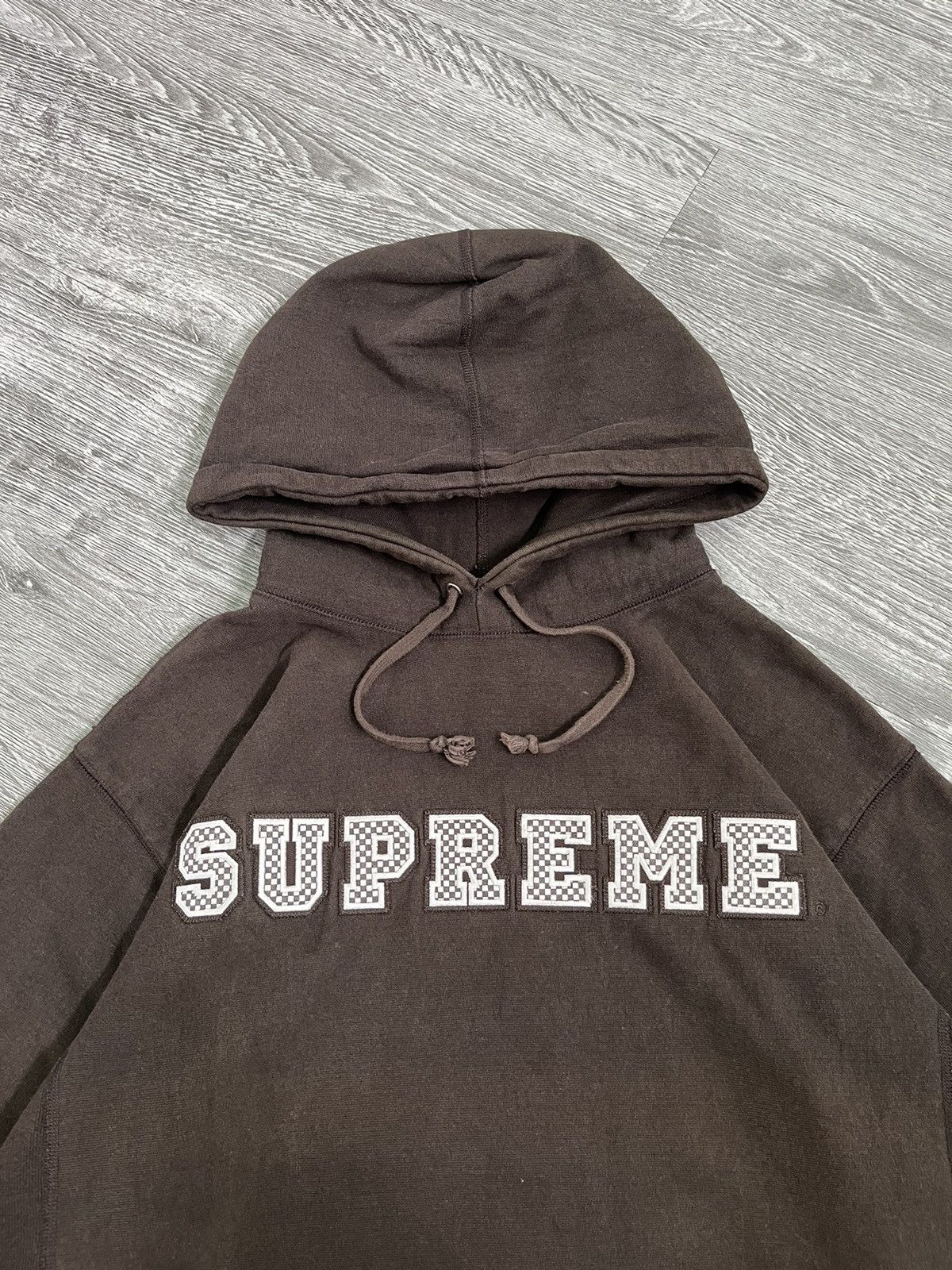 Supreme × Vintage Supreme Checker Collegiate Logo Hoodie Size US XL / EU 56 / 4 - 2 Thumbnail