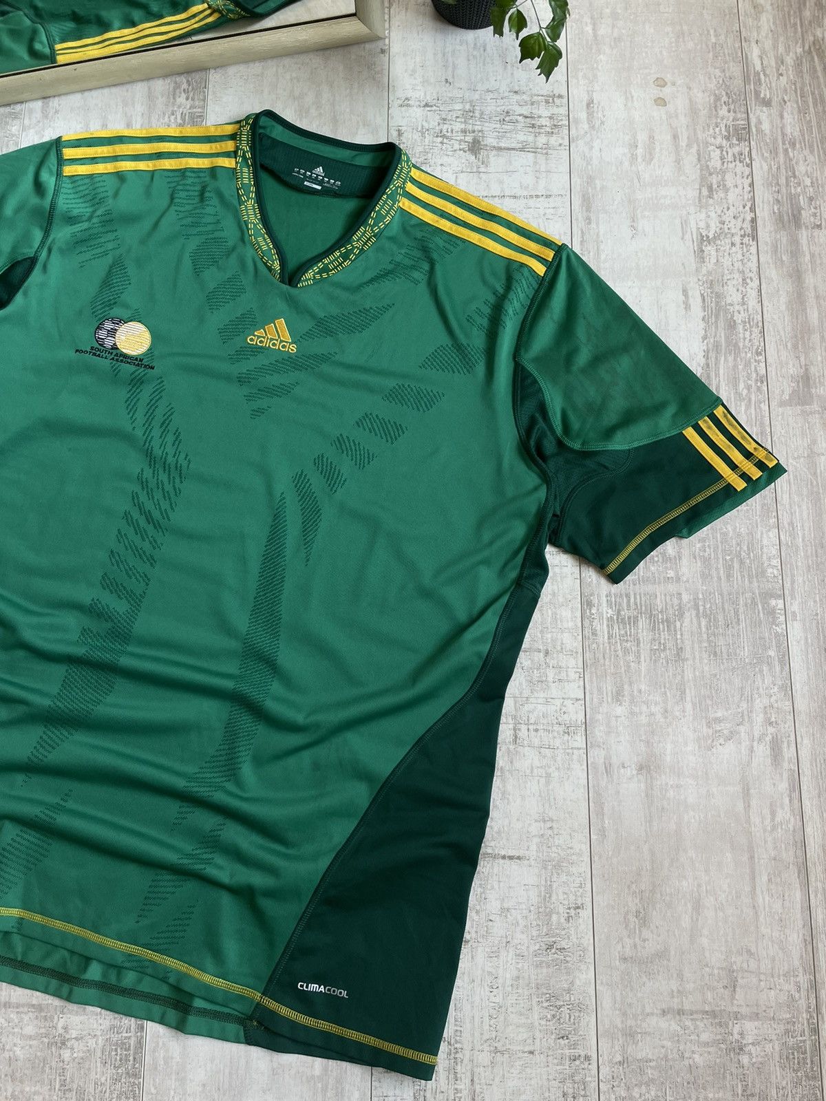 Adidas × Vintage Vintage Adidas South Africa 2010 Football Shirt Jersey RARE Size US XXL / EU 58 / 5 - 4 Thumbnail