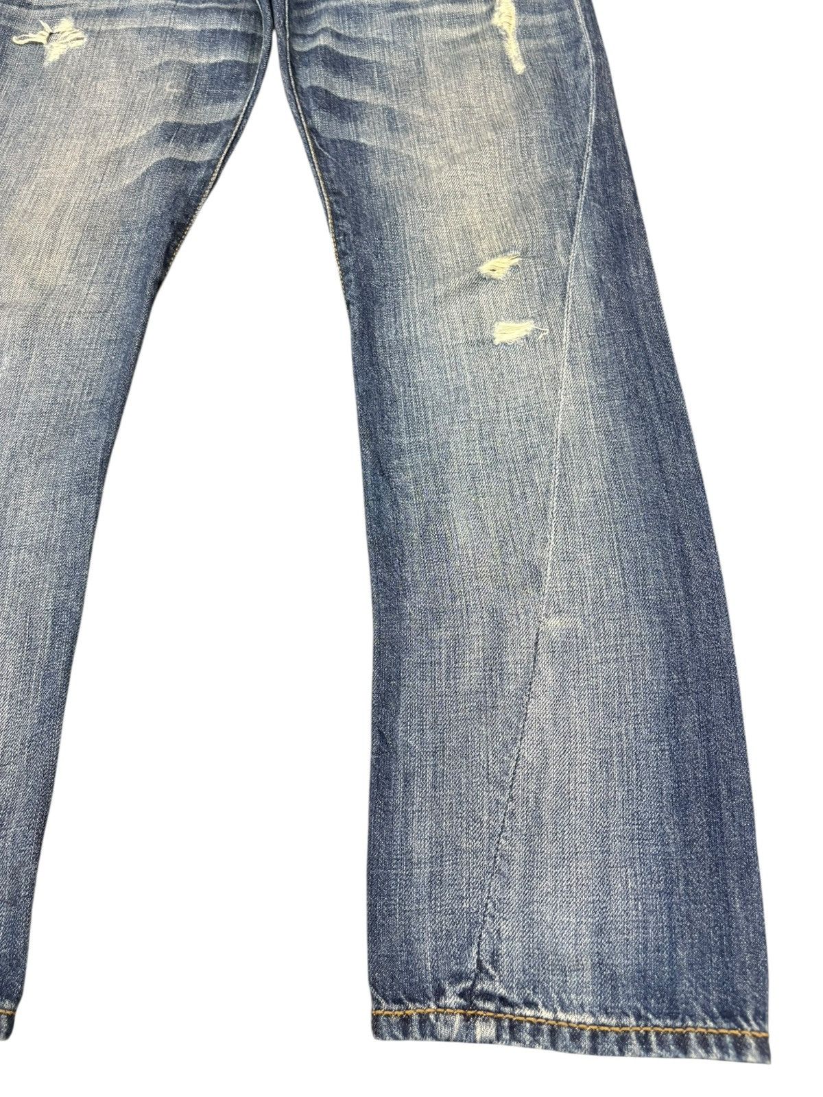 Burberry Vintage Burberry Blue Label Buckle Back Distressed Jeans Size 31" - 7 Thumbnail