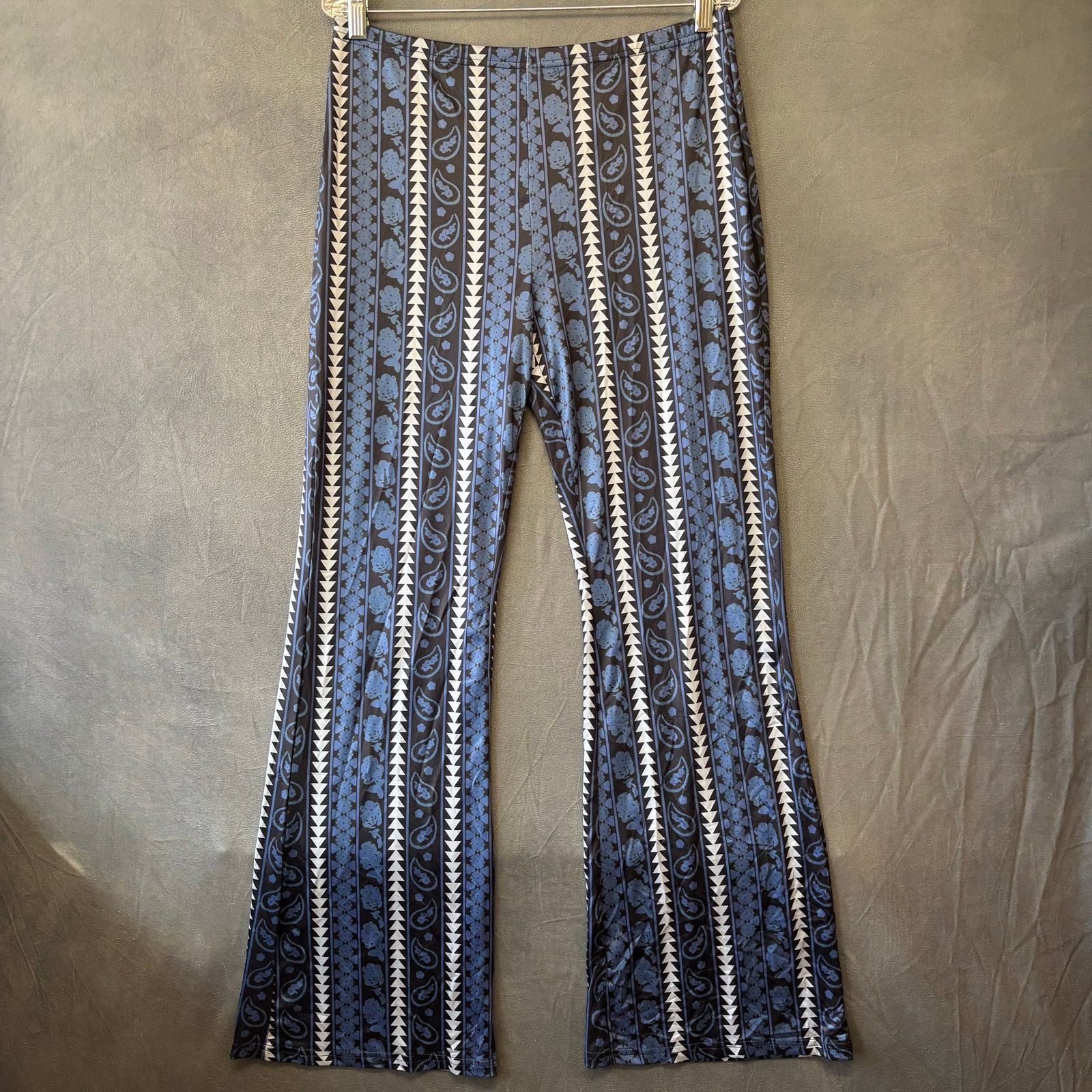 Other Cultural Print Bell Bottom Yoga Pants Workout Exercise Size 32" / US 10 / IT 46 - 1 Thumbnail