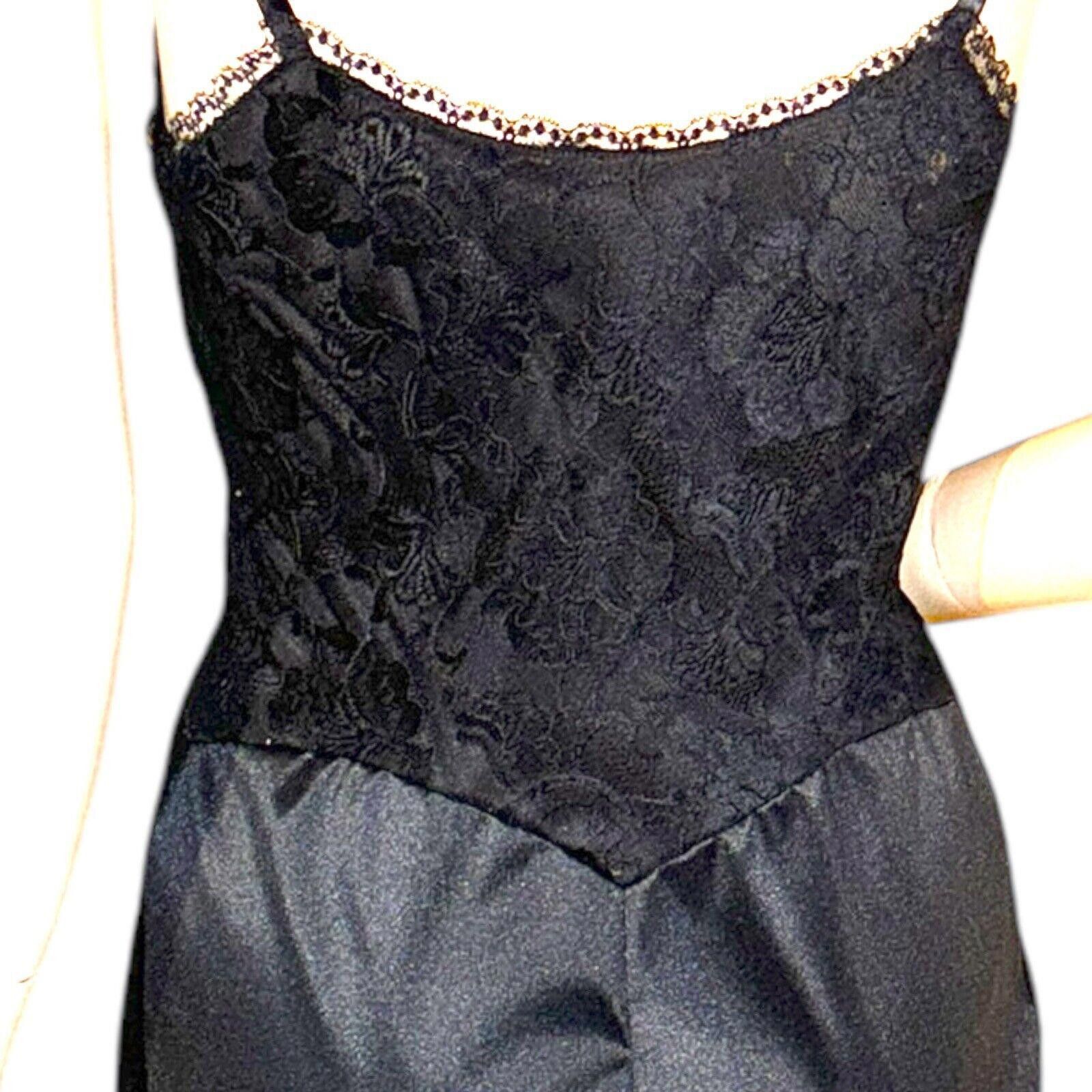 Designer VANITY FAIR Taffeta Stiff Noisy Black Lace Full Slip Sz 32 Size ONE SIZE - 5 Thumbnail