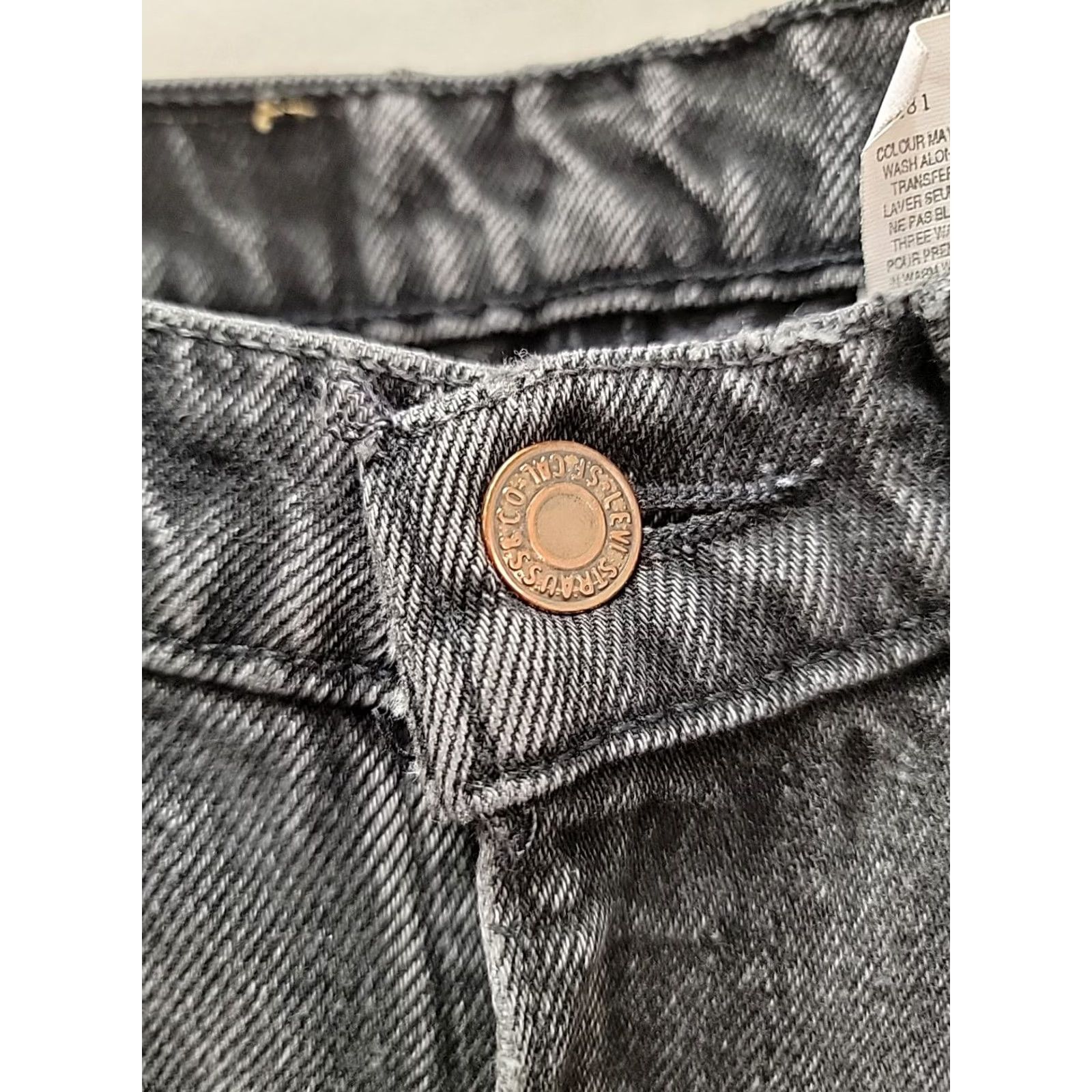 Levi's VINTAGE Levi Strauss Levi's 512 Jeans Mens Slim Tapered Black Denim 30 Inseam 31 Size US 30 / EU 46 - 3 Thumbnail
