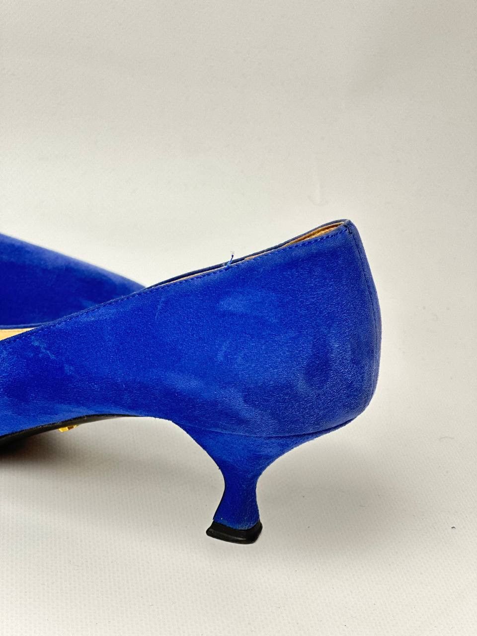 Prada Prada Kitten Heels Cute Eye Catching Royal Blue Suede Size US 9 / IT 39 - 19 Thumbnail