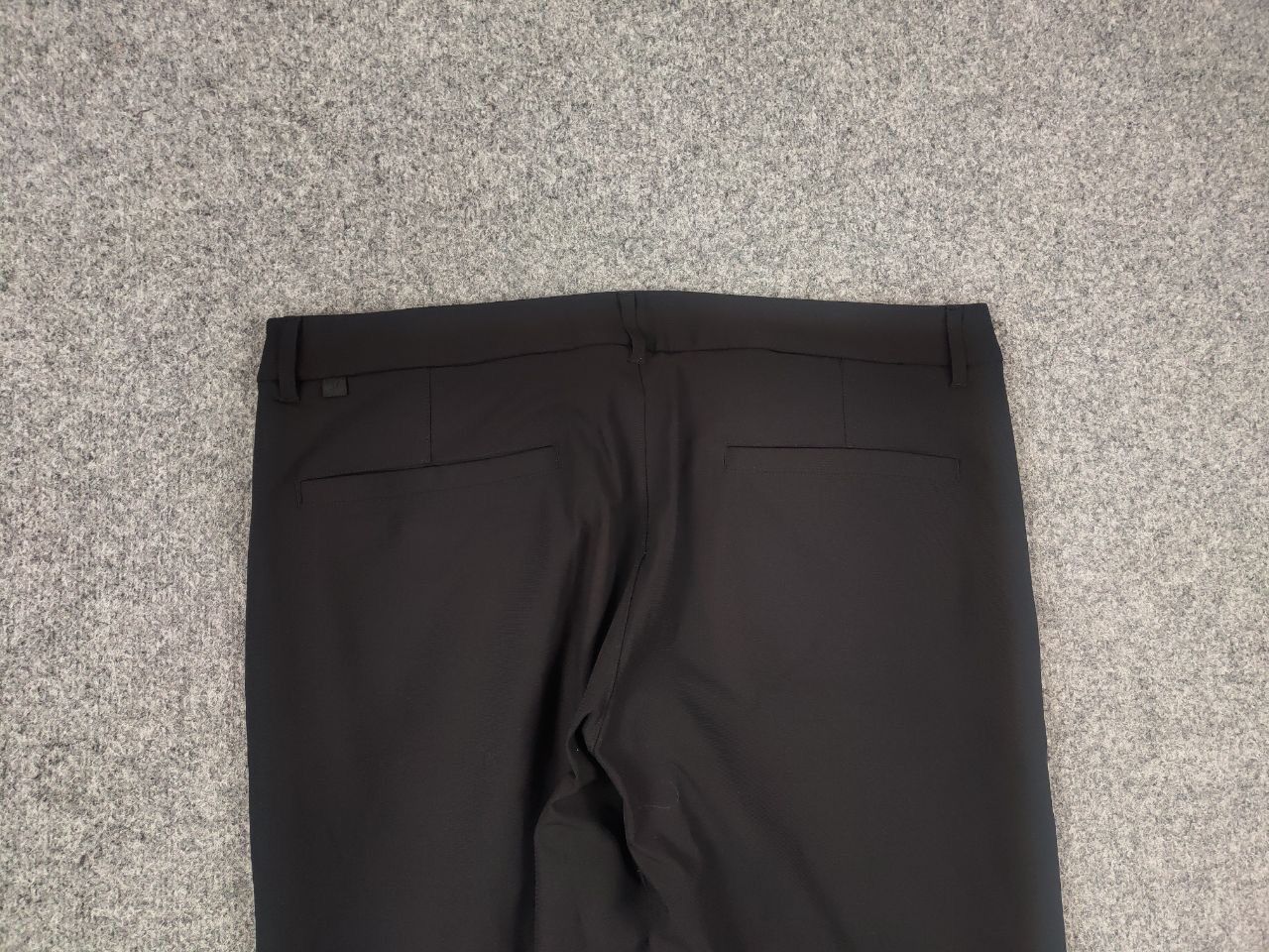 Lululemon lululemon Athletica Black Minimalist Straight Trouser Pants Size US 38 / EU 54 - 9 Thumbnail