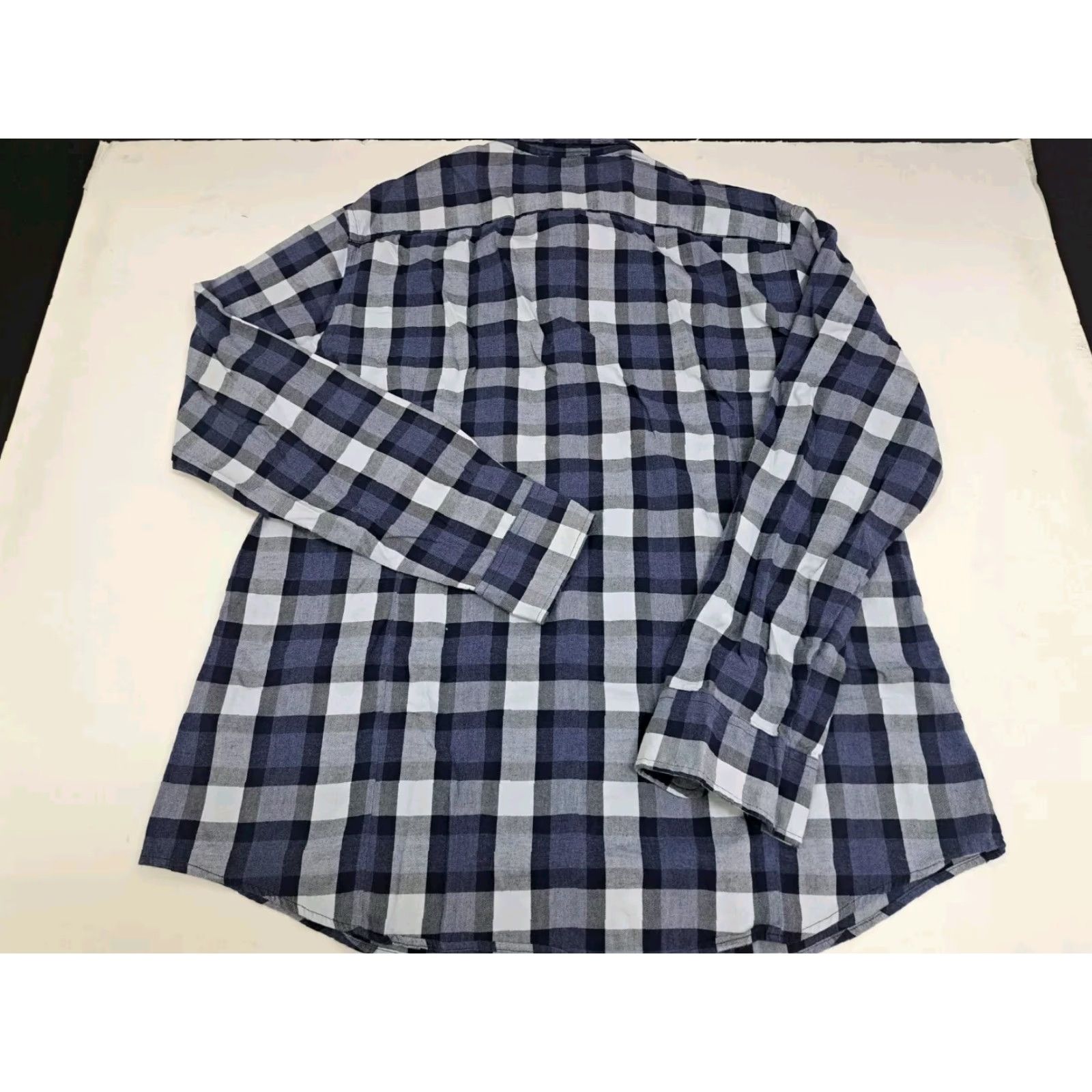 Banana Republic Banana Republic Shirt Slim Fit Button-Up XL Blue Plaid Flannel Cotton Long Sleeve Button-Front Casual Workwear Travel Mens Size US XL / EU 56 / 4 - 3 Thumbnail