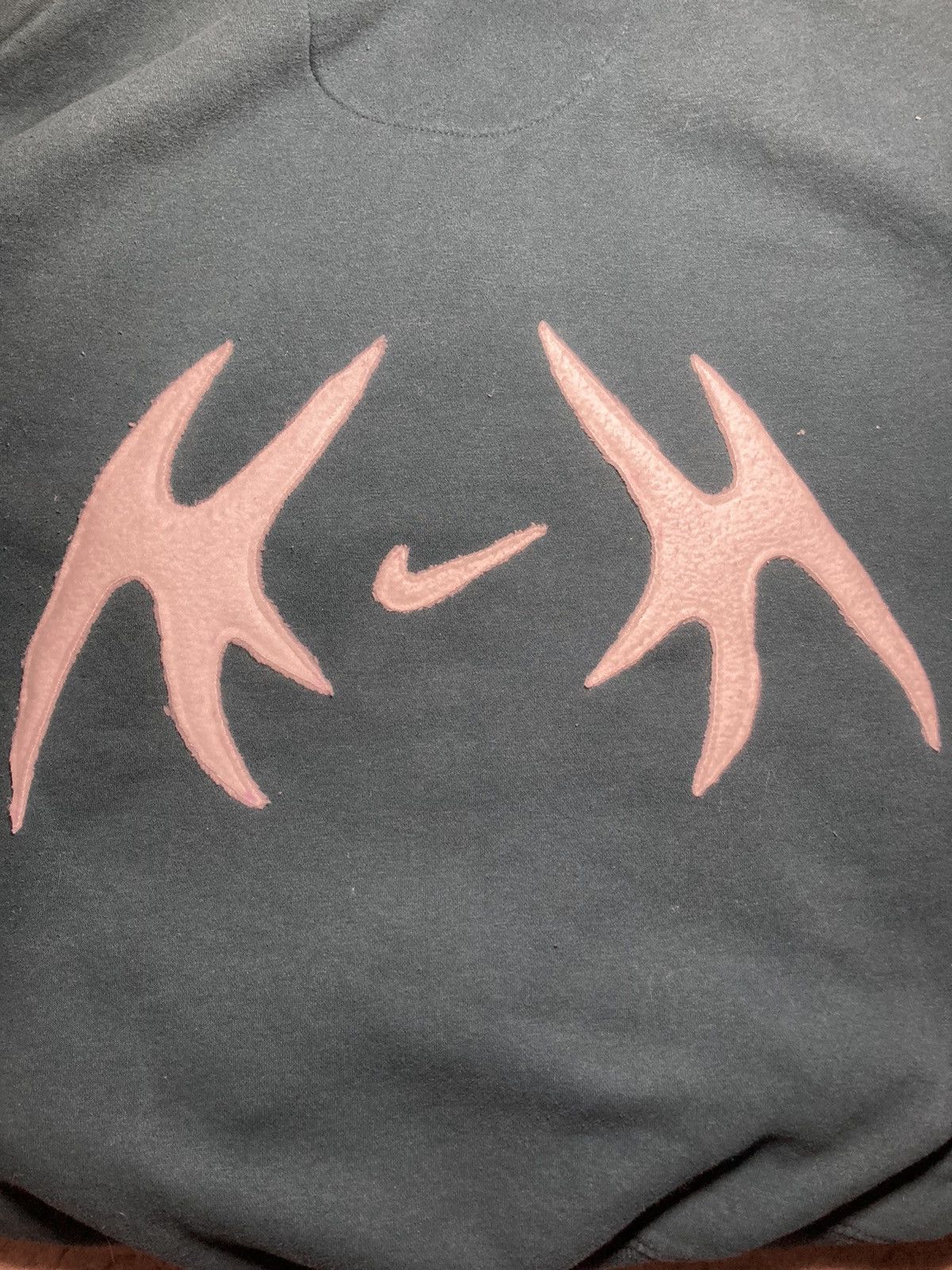 Nike × Vintage ⛩️nike hoodie custom vintage y2k center logo fleece rare 1of1 Size US L / EU 52-54 / 3 - 4 Thumbnail