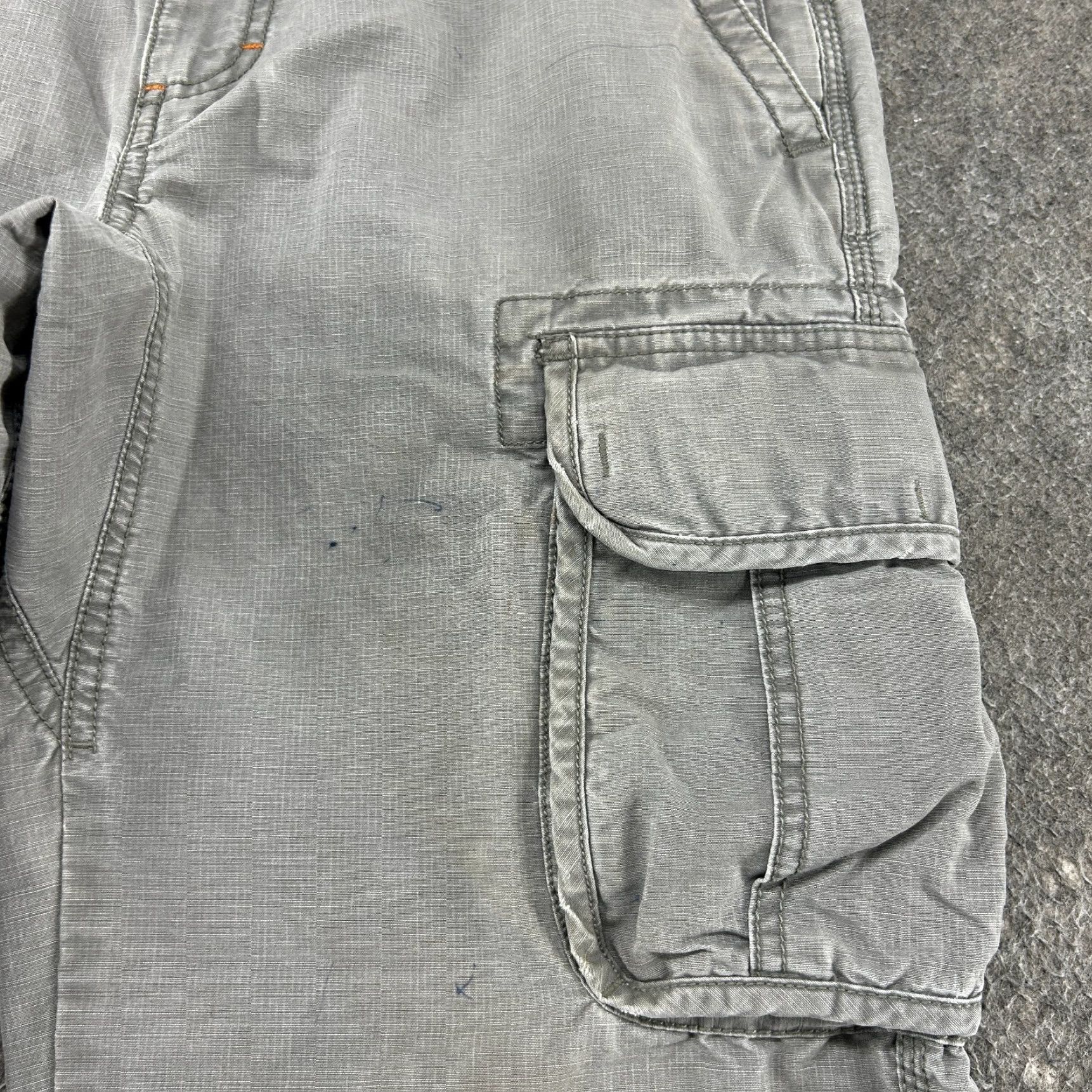 Vintage L.L. Bean Pants Mens 30x34 Grey Cargo Pockets Natural Canvas Cotton Regular Straight 30in Inseam Casual Workwear Size US 30 / EU 46 - 5 Thumbnail