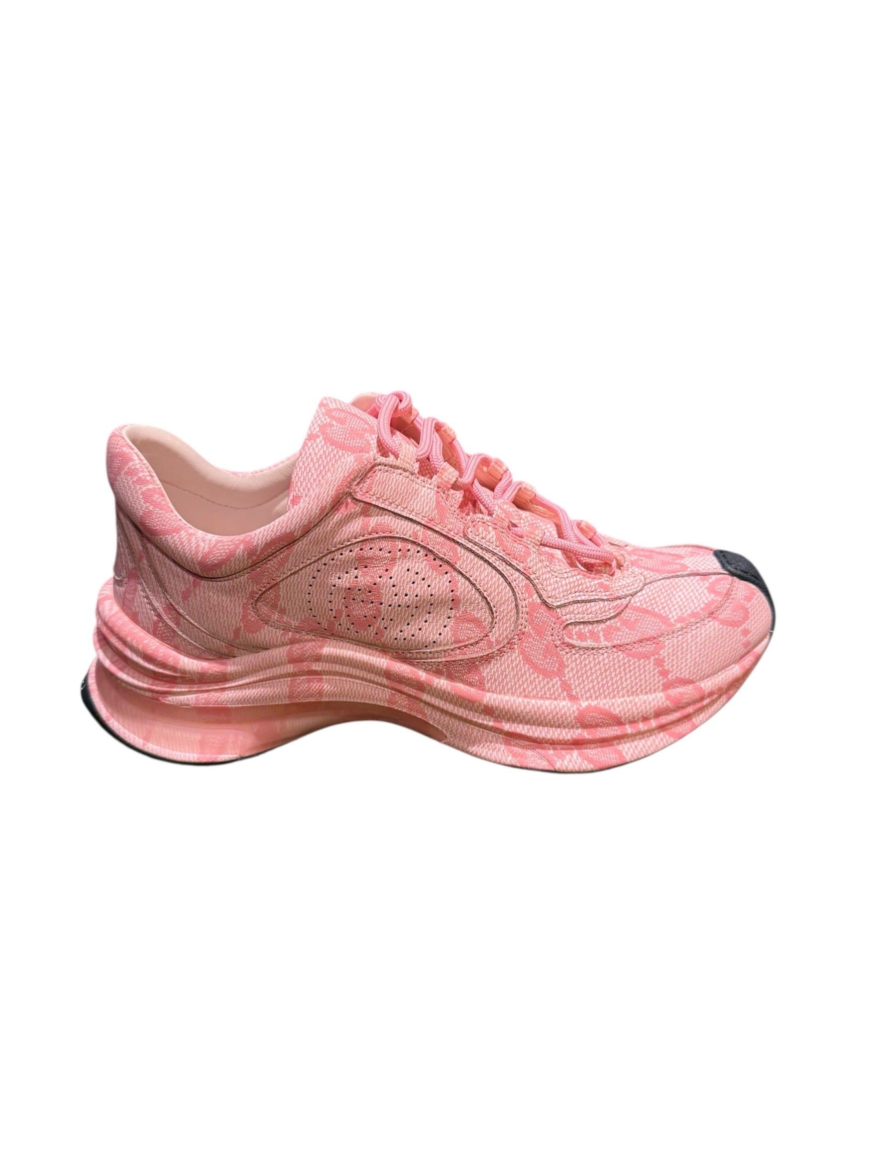 Gucci GG Runner Sneakers SIZE 39