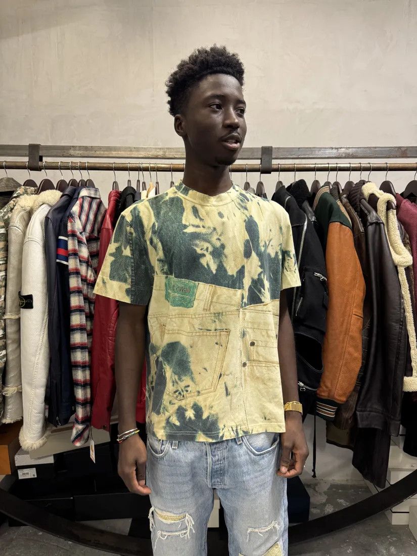 Designer × Just Cavalli × Vintage 2000s Cavalli Trompe L’oeil White & Green T-Shirt Size US M / EU 48-50 / 2 - 1 Thumbnail