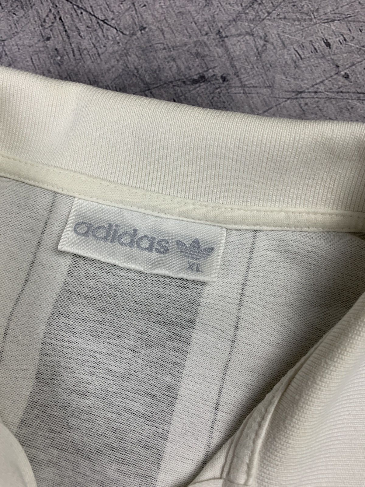 Adidas Vintage Adidas Art Print Polo embroidered logo 90s Size US XL / EU 56 / 4 - 8 Thumbnail