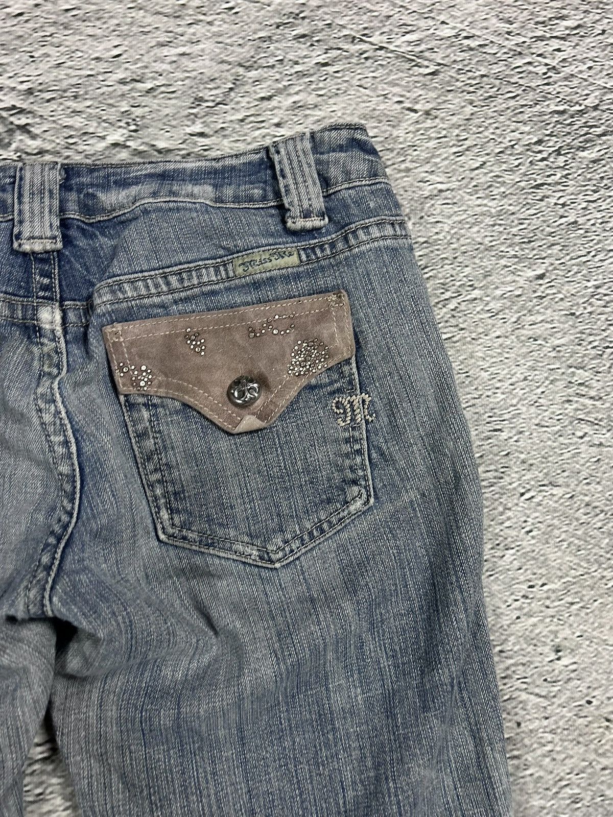 Miss Me Miss Me flared bootcut white stitching denim vintage y2k Size 28" / US 6 / IT 42 - 4 Thumbnail
