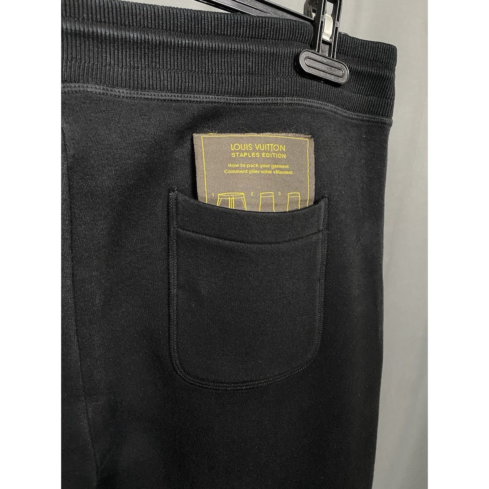 Louis Vuitton Louis Vuitton Auth Men's Black Drawstring Sweat Pants Size X Size US 36 / EU 52 - 9 Thumbnail