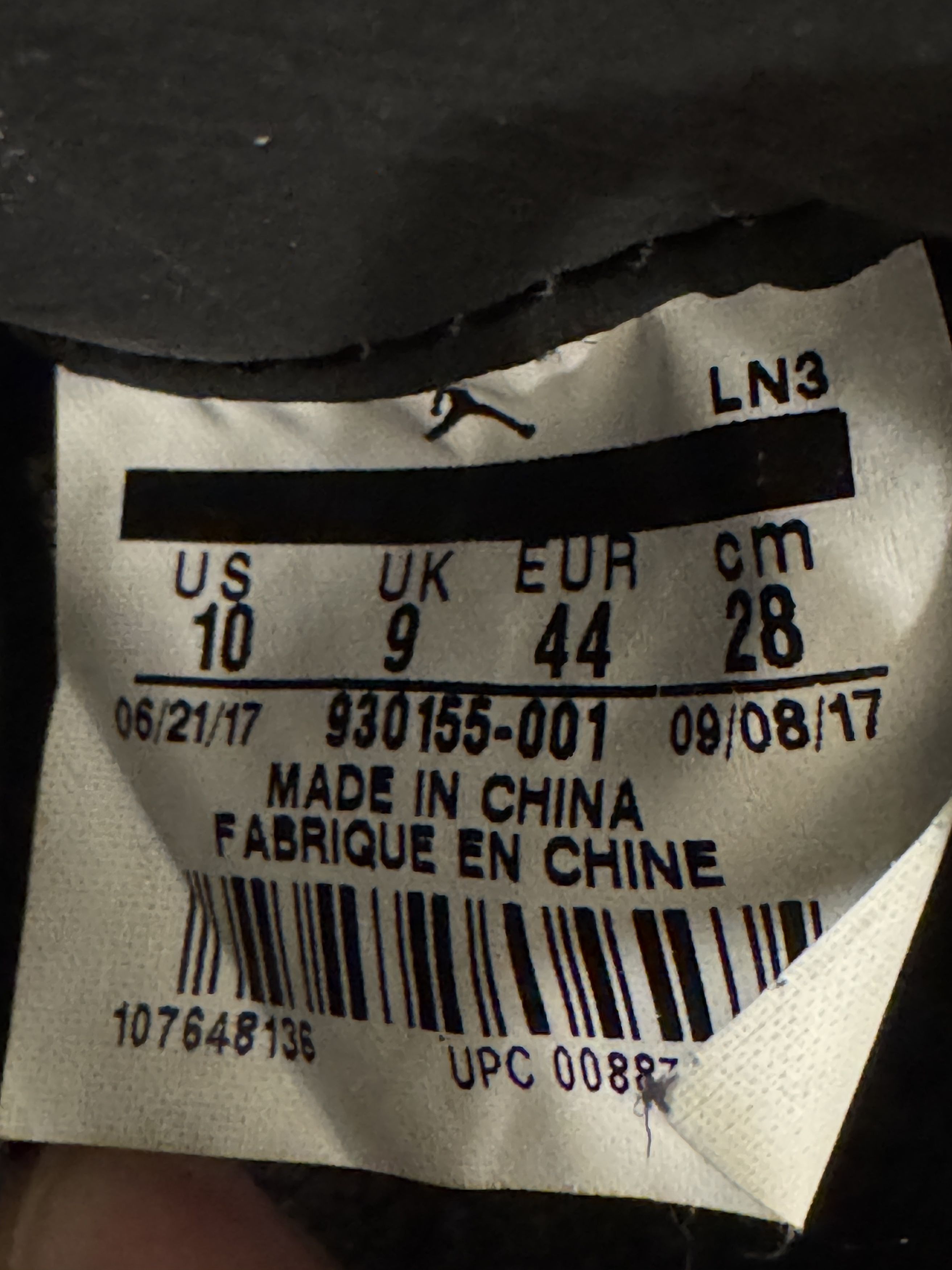 Jordan Brand × Kaws KAWS Jordan 4 Retro High Black Size US 10 / EU 43 - 10 Thumbnail