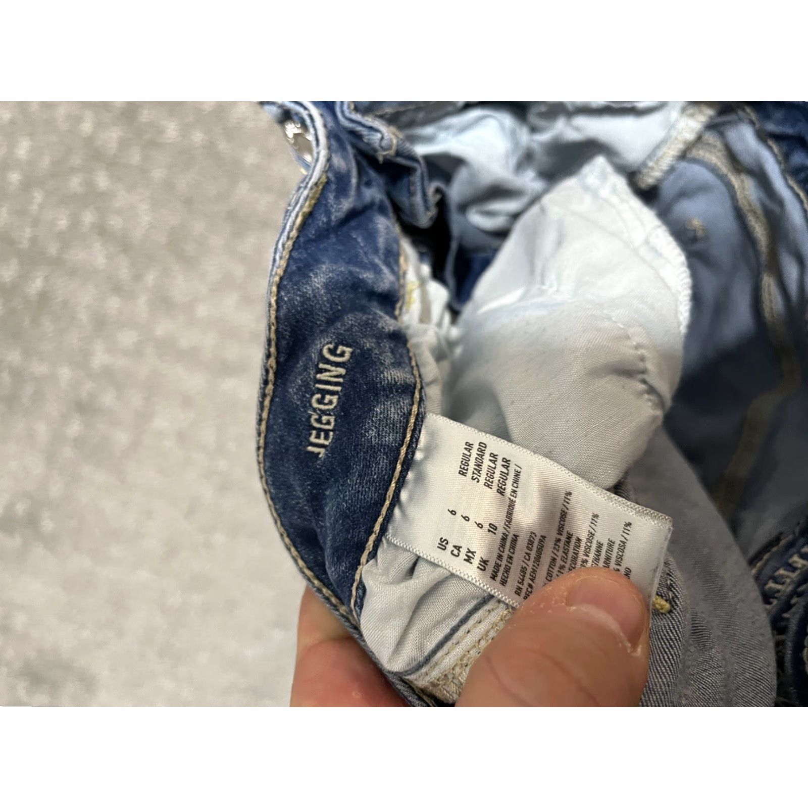 American Eagle Outfitters VINTAGE American Eagle Outfitters Womens Jegging Pants Regular 6 Blue Solid Stretch Denim Size 28" / US 6 / IT 42 - 7 Thumbnail