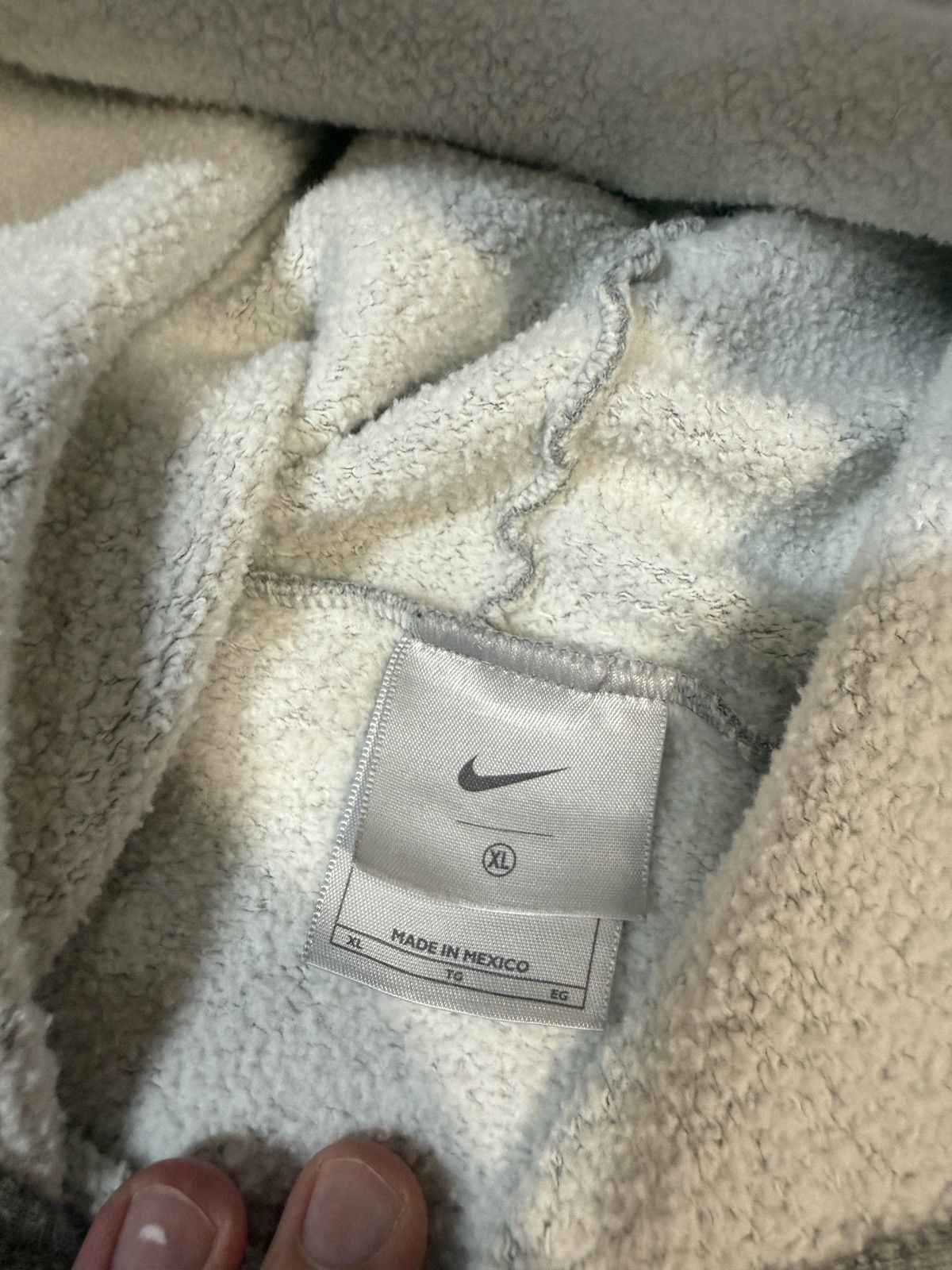 Nike Vintage nike center swoosh sweatshirt Size US XL / EU 56 / 4 - 3 Thumbnail
