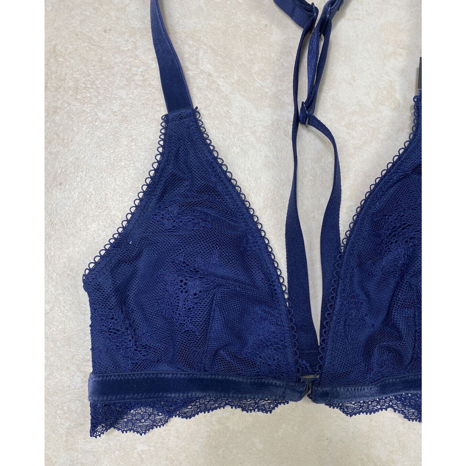 Victoria's Secret NWT Victoria's Secret XS Blue Lace Sexy Bra Bralette Clasp Size ONE SIZE - 2 Thumbnail