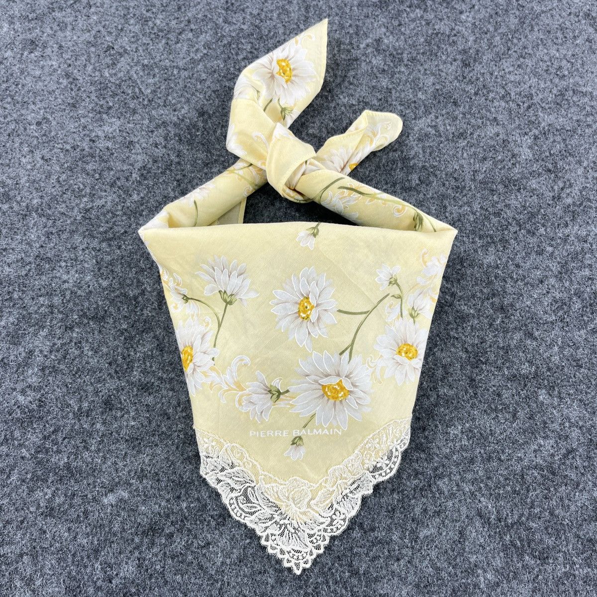 Pierre Balmain Pierre Balmain Handkerchief / Bandana / Neckerchief B471 Size ONE SIZE - 2 Thumbnail